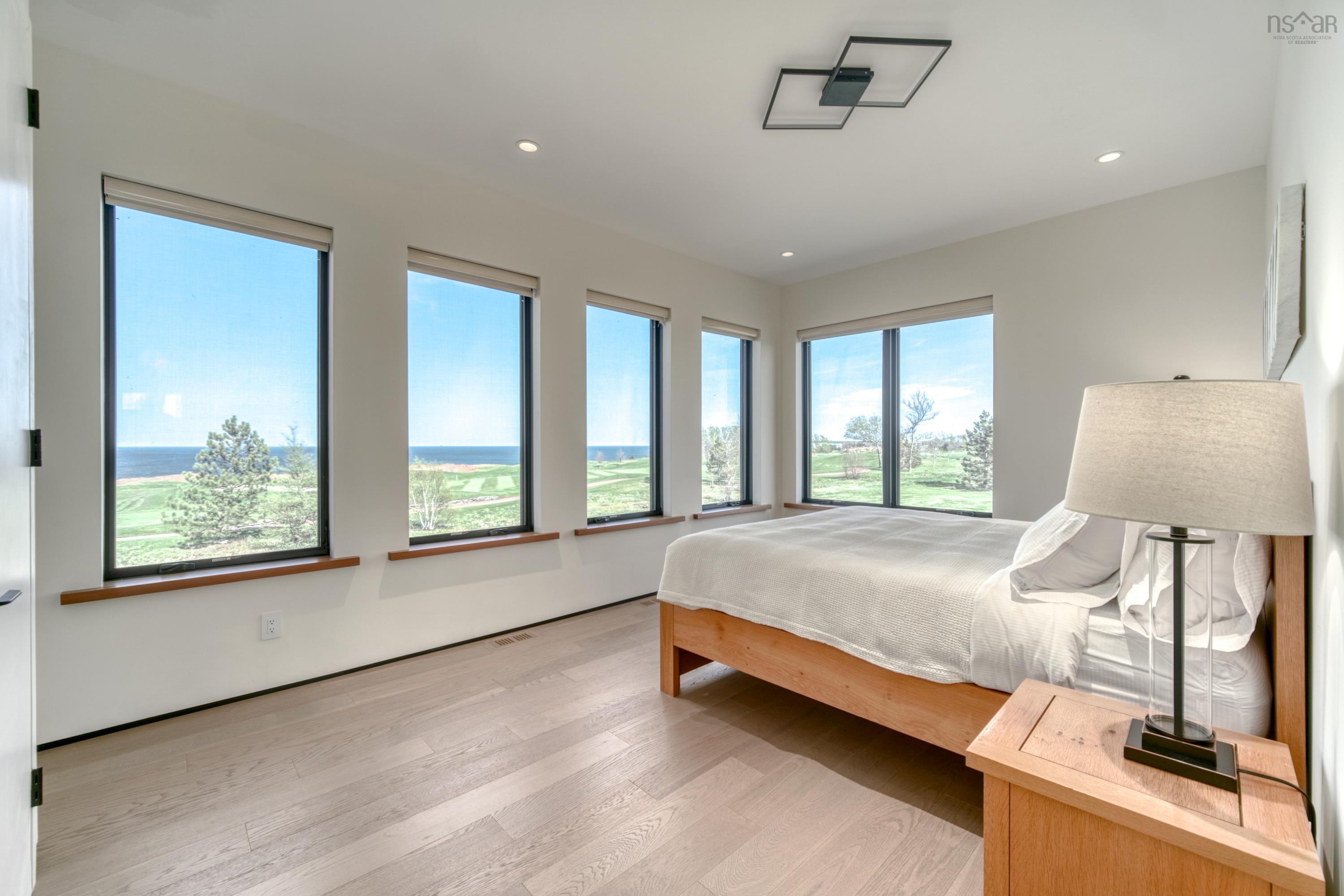 $2,649,000.00: 200 Harbourside, Fox Harbour