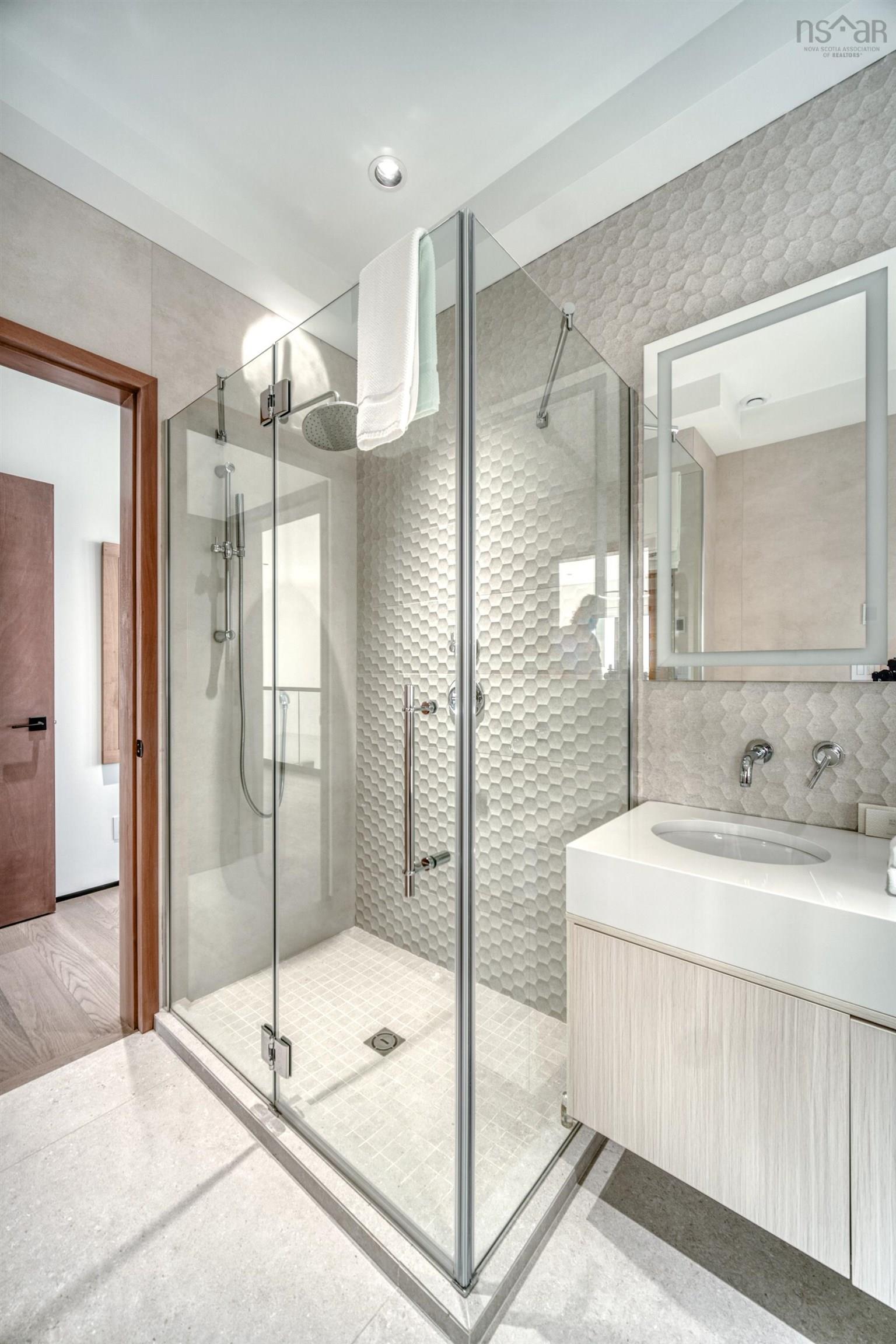 $2,649,000.00: 200 Harbourside, Fox Harbour