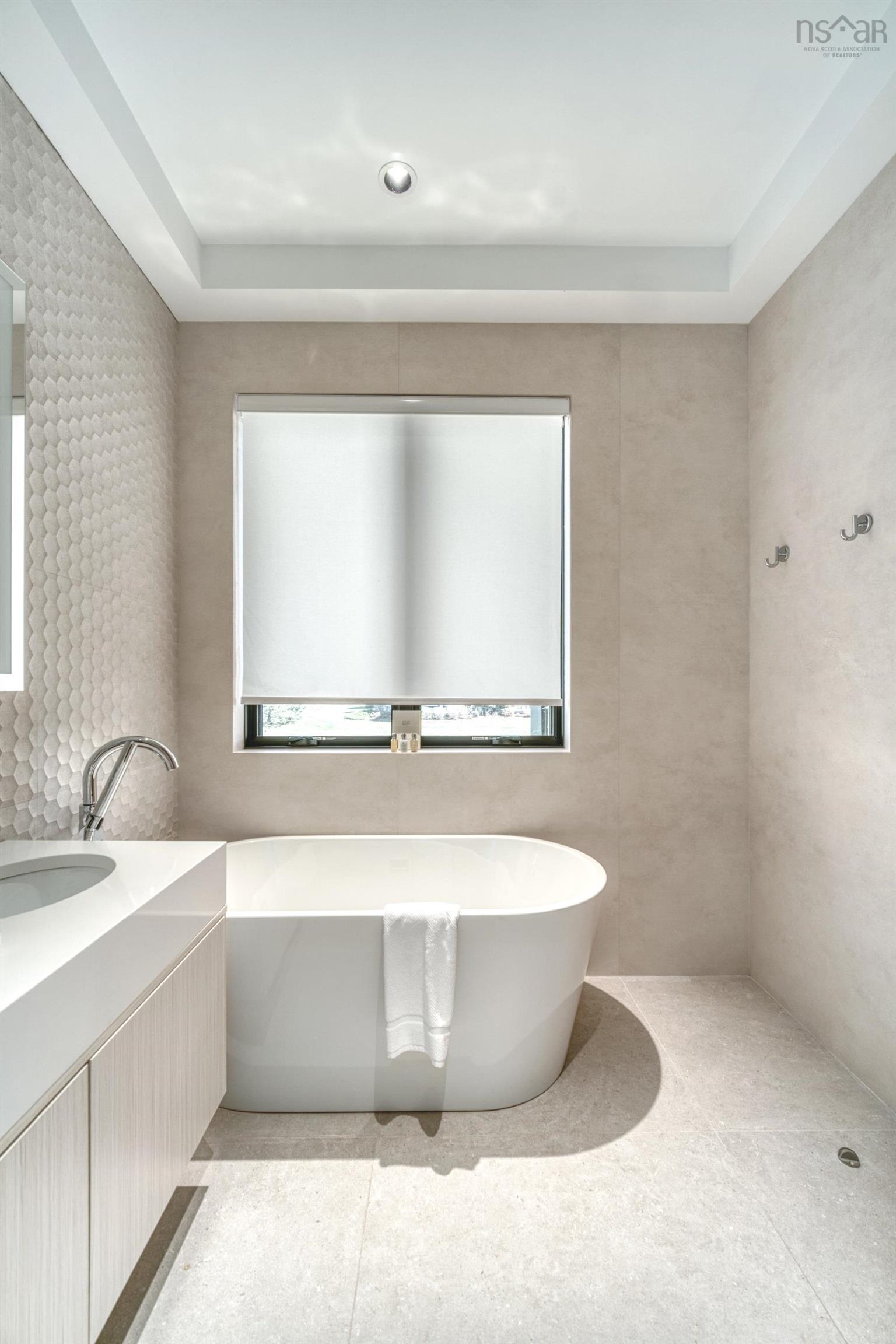 $2,649,000.00: 200 Harbourside, Fox Harbour