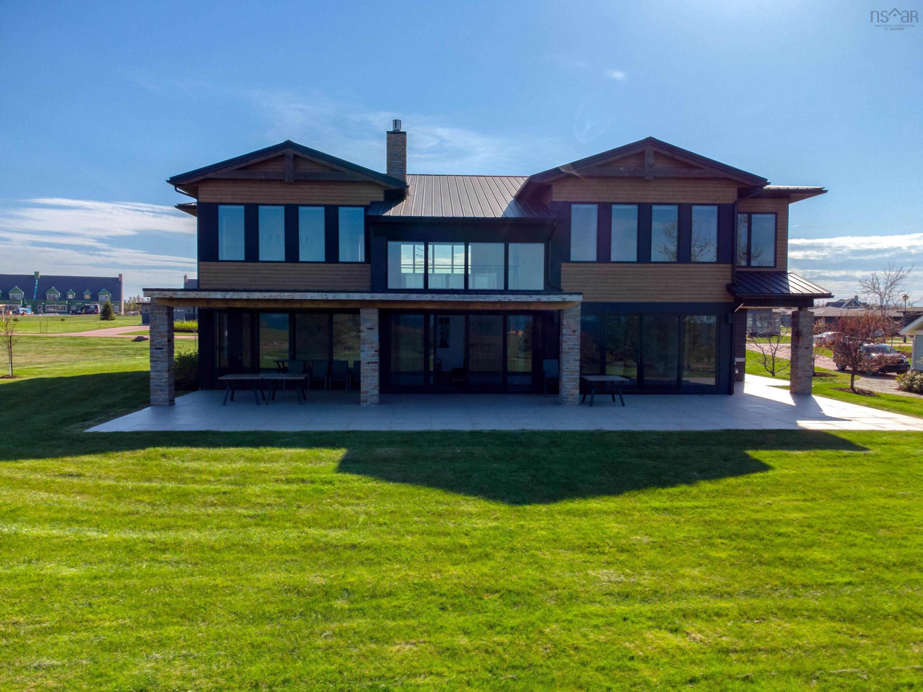 $2,649,000.00: 200 Harbourside, Fox Harbour