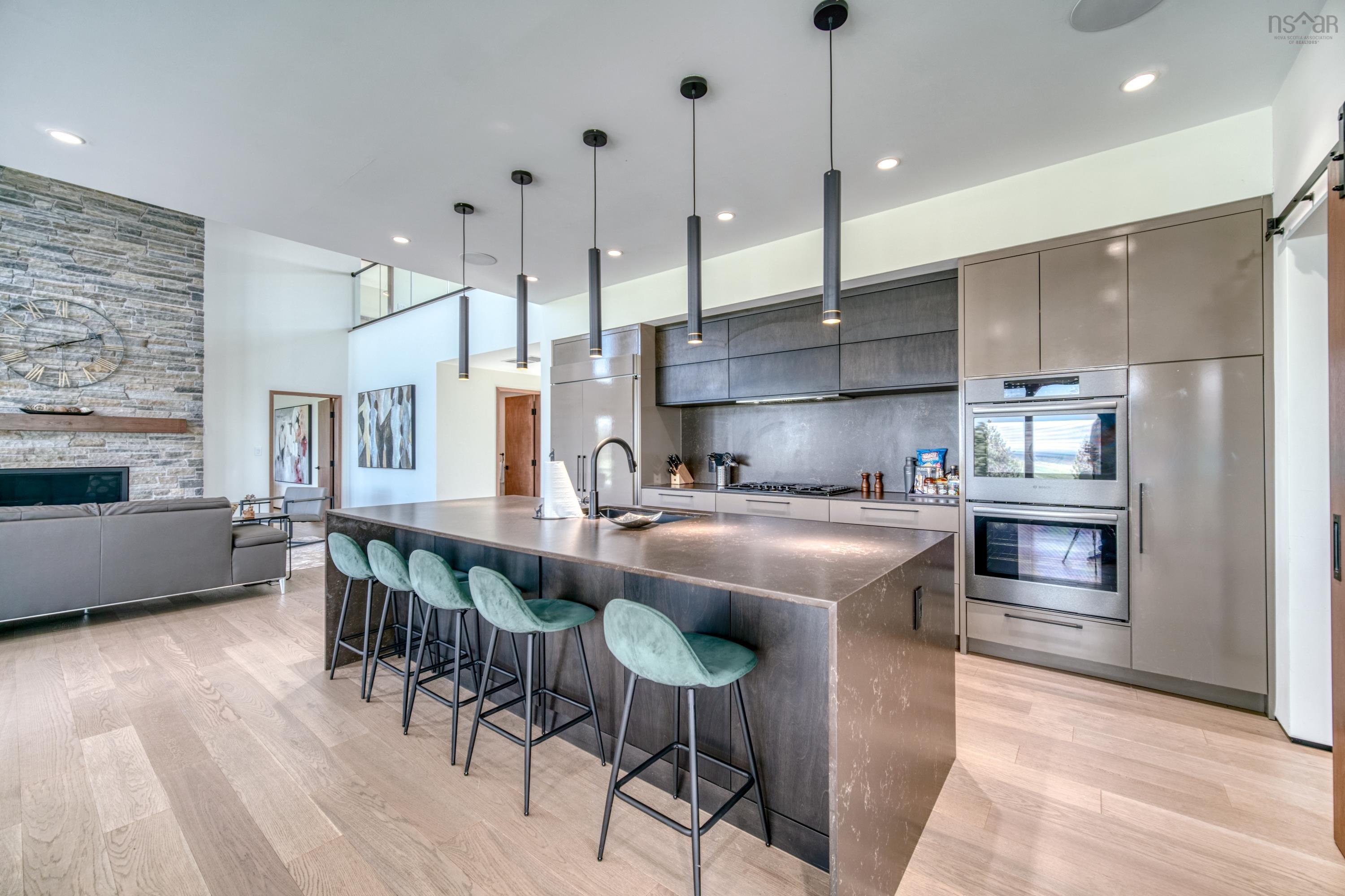 $2,649,000.00: 200 Harbourside, Fox Harbour