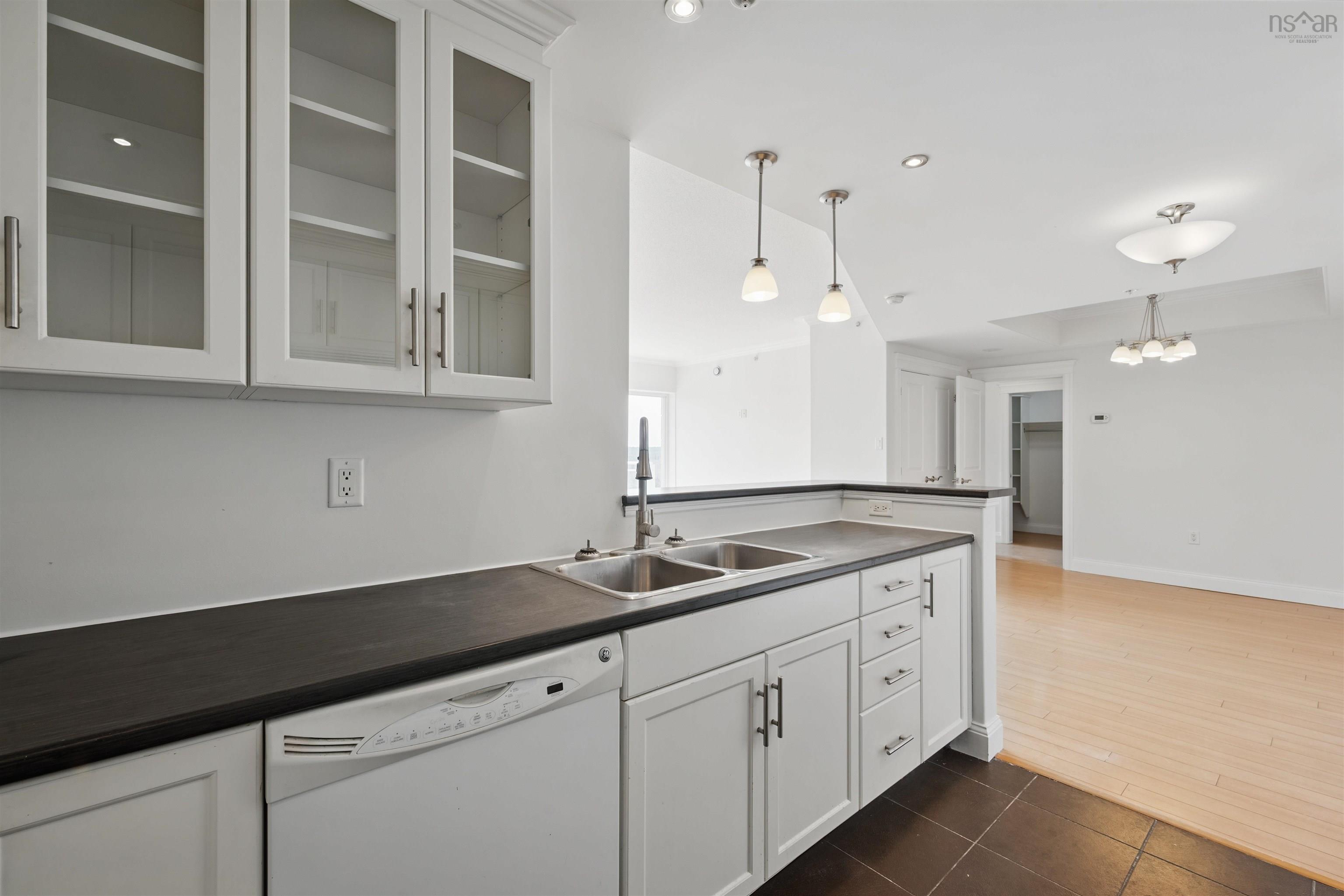 $439,900.00: 707 60 Walter Havill Drive, Halifax