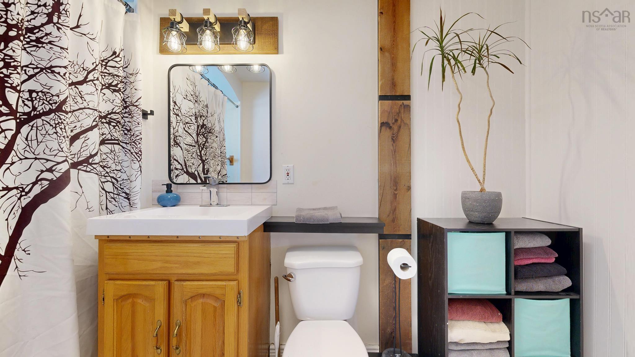 $499,500.00: 168 Broad Street, Lunenburg