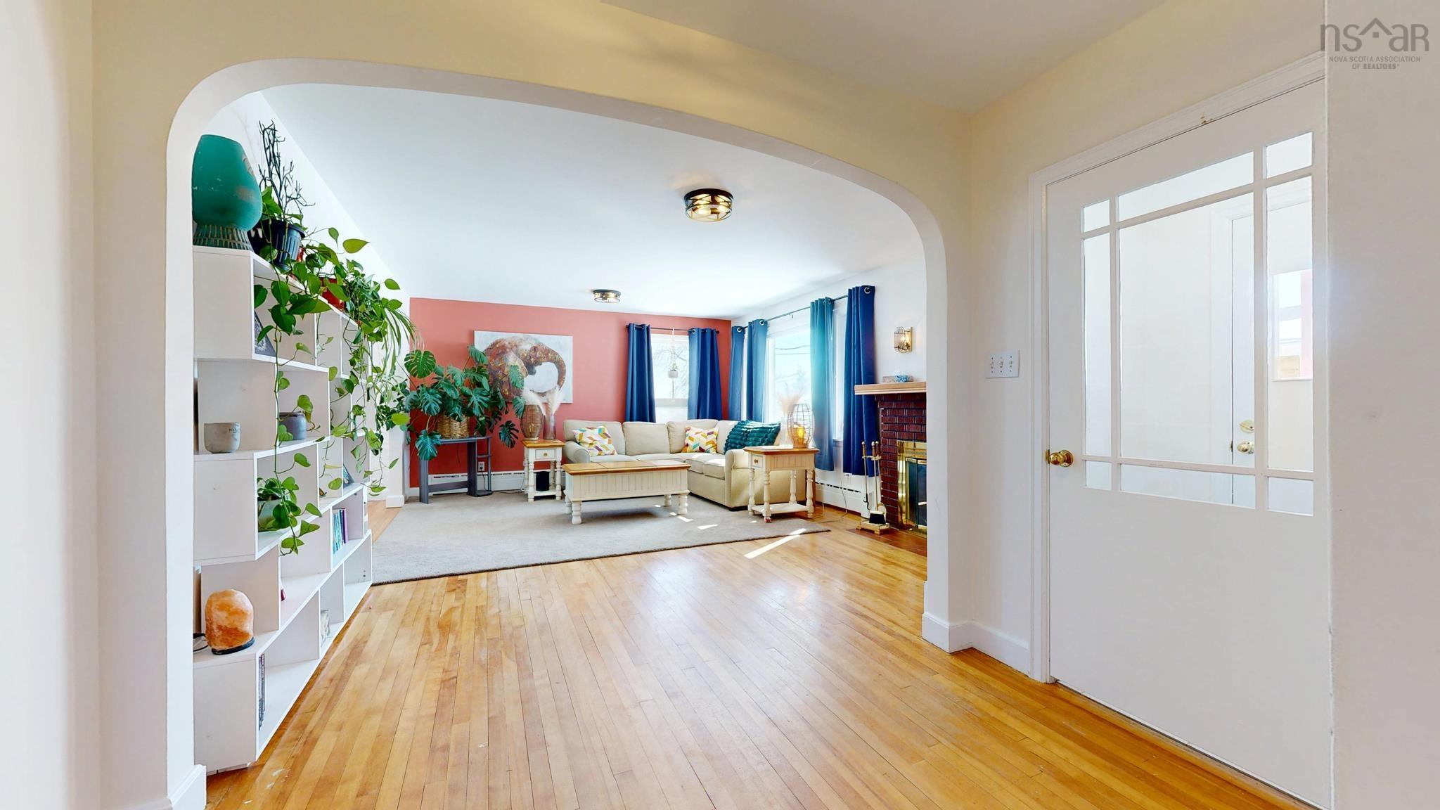 $499,500.00: 168 Broad Street, Lunenburg