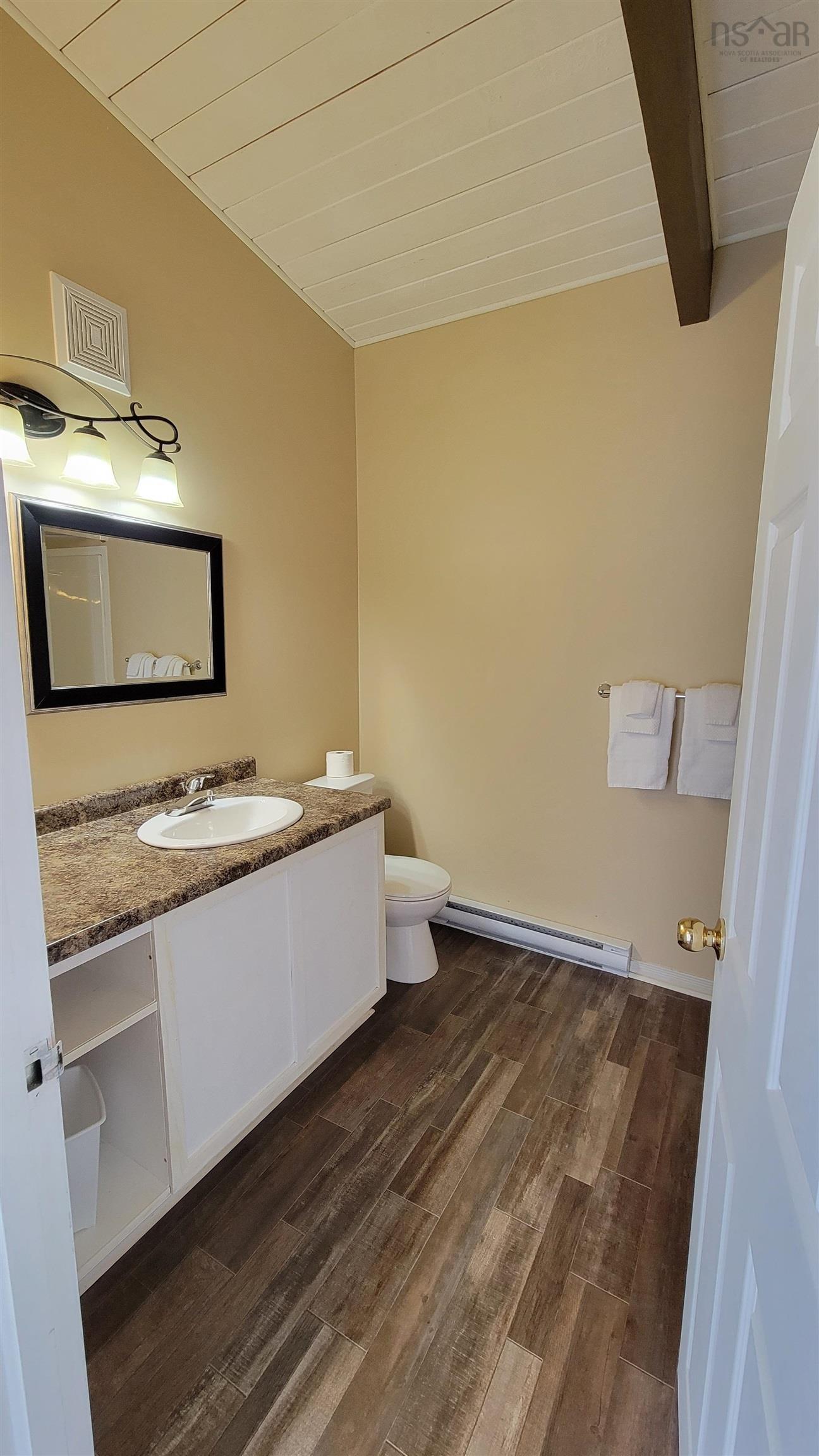 $1,699,500.00: 3457 Highway 3, Brooklyn