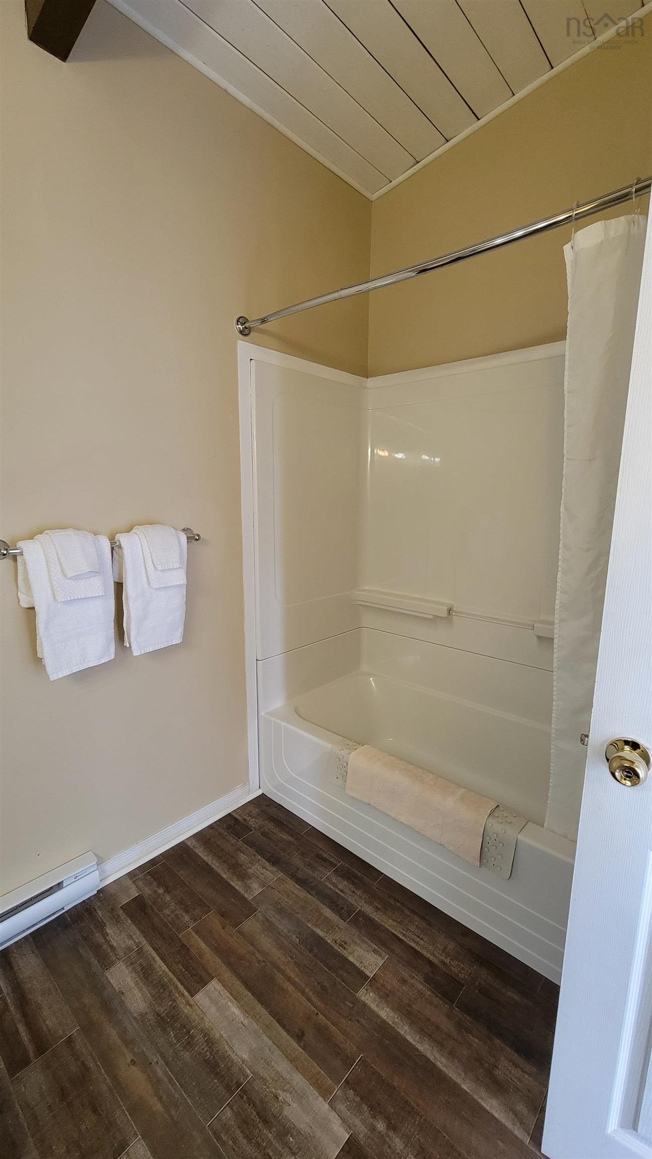 $1,699,500.00: 3457 Highway 3, Brooklyn