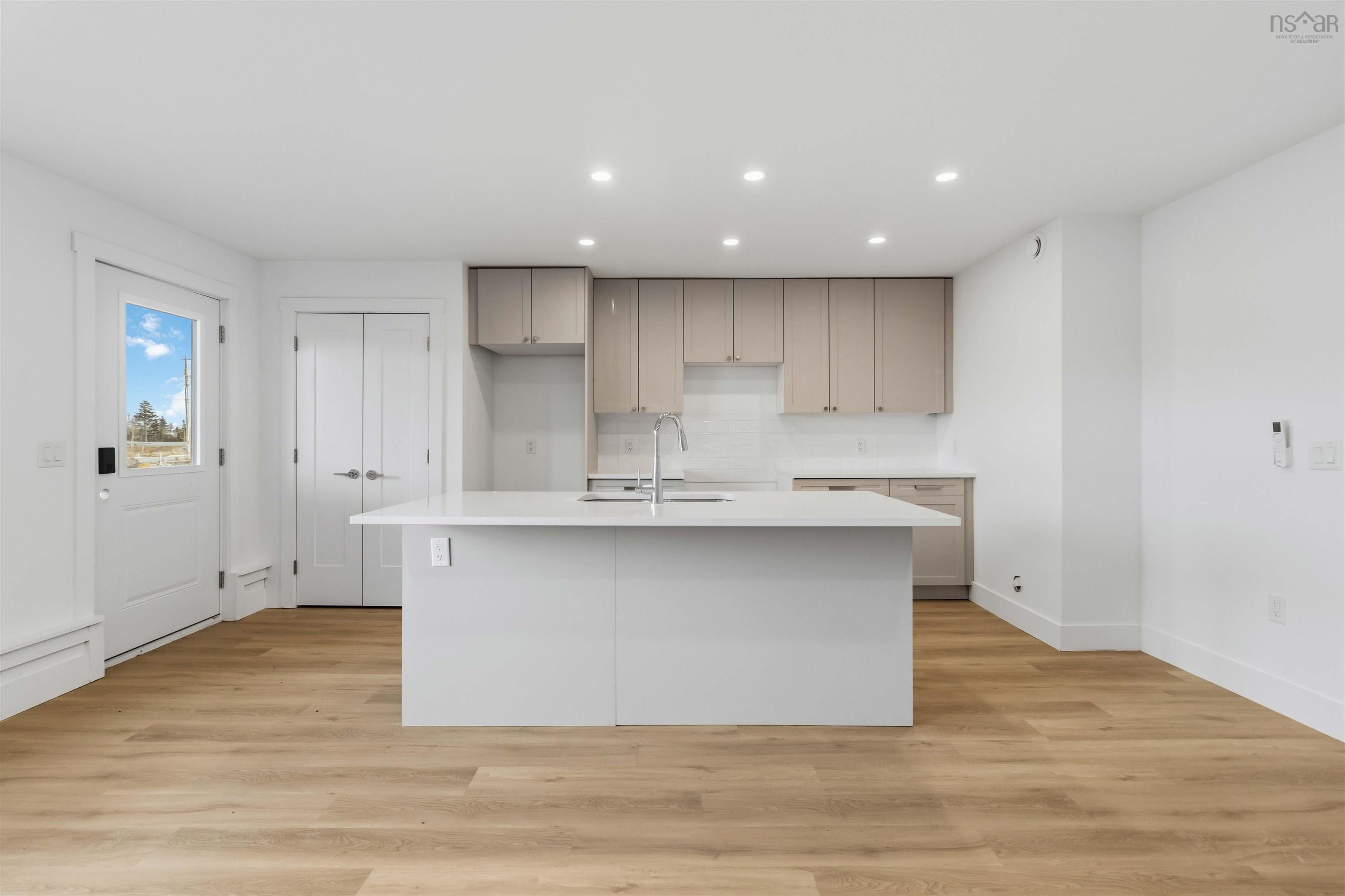 $649,900.00: 6 Berm Street, Spryfield