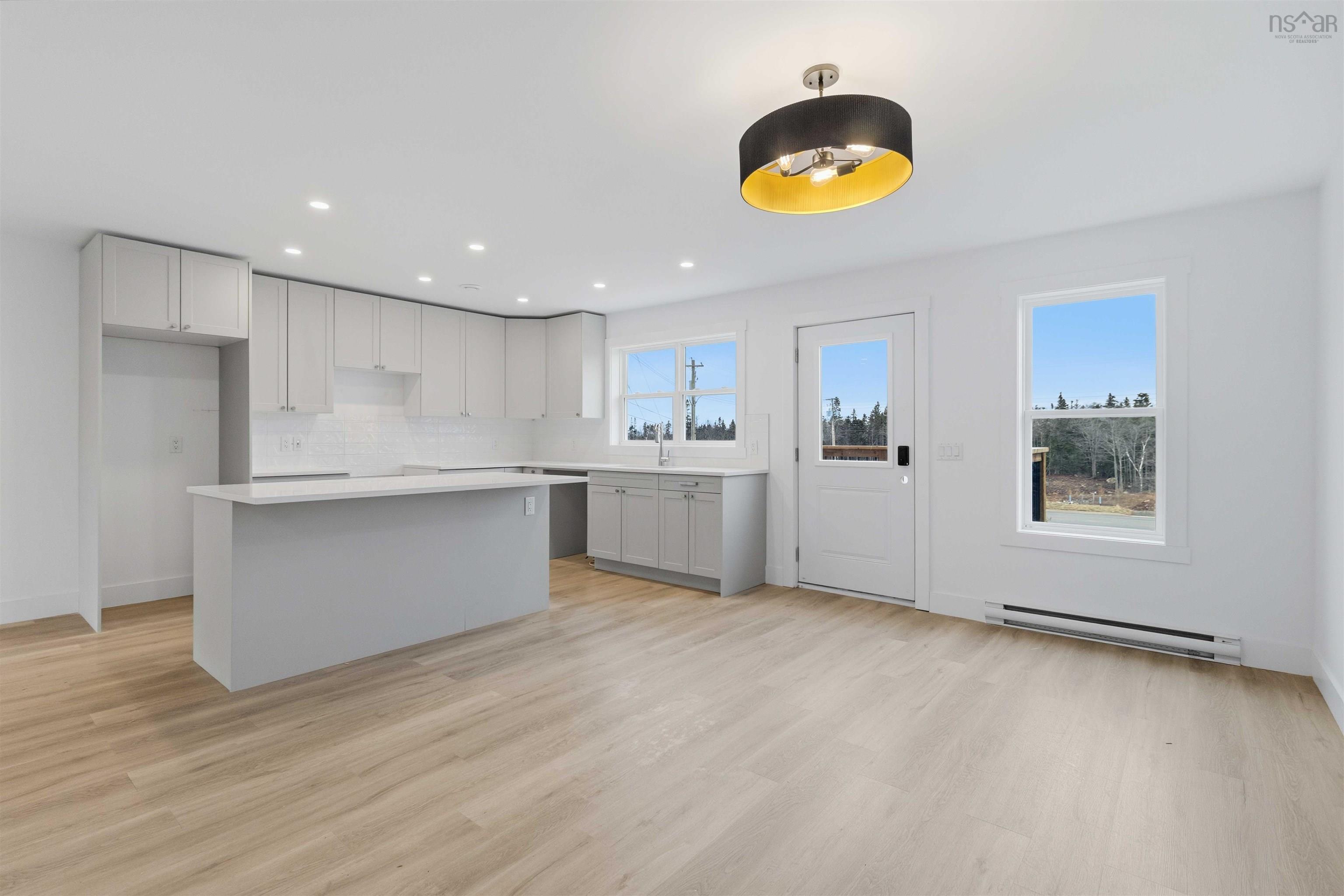 $649,900.00: 4 Berm Street, Spryfield