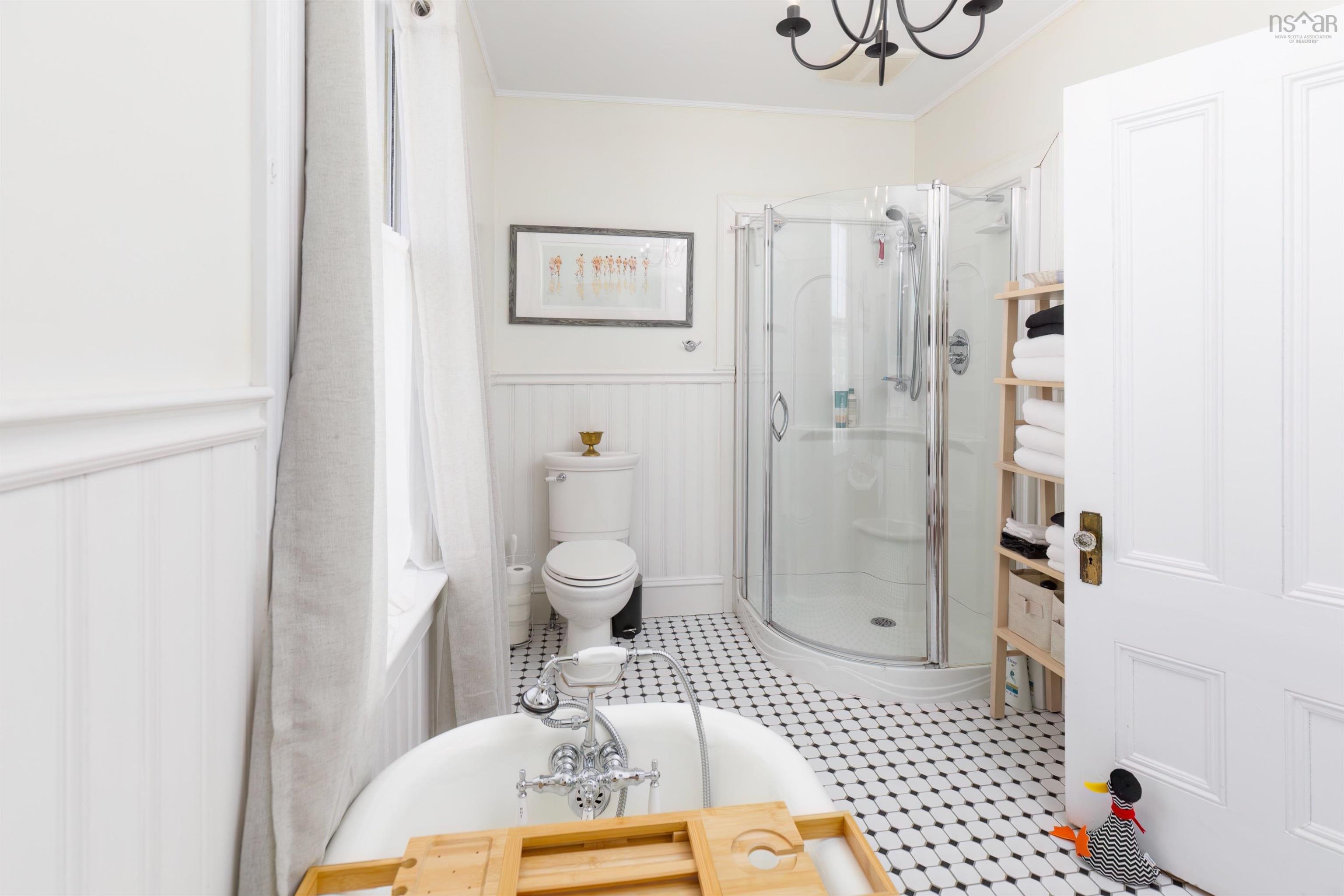 $639,000.00: 90 Tannery Road, Lunenburg