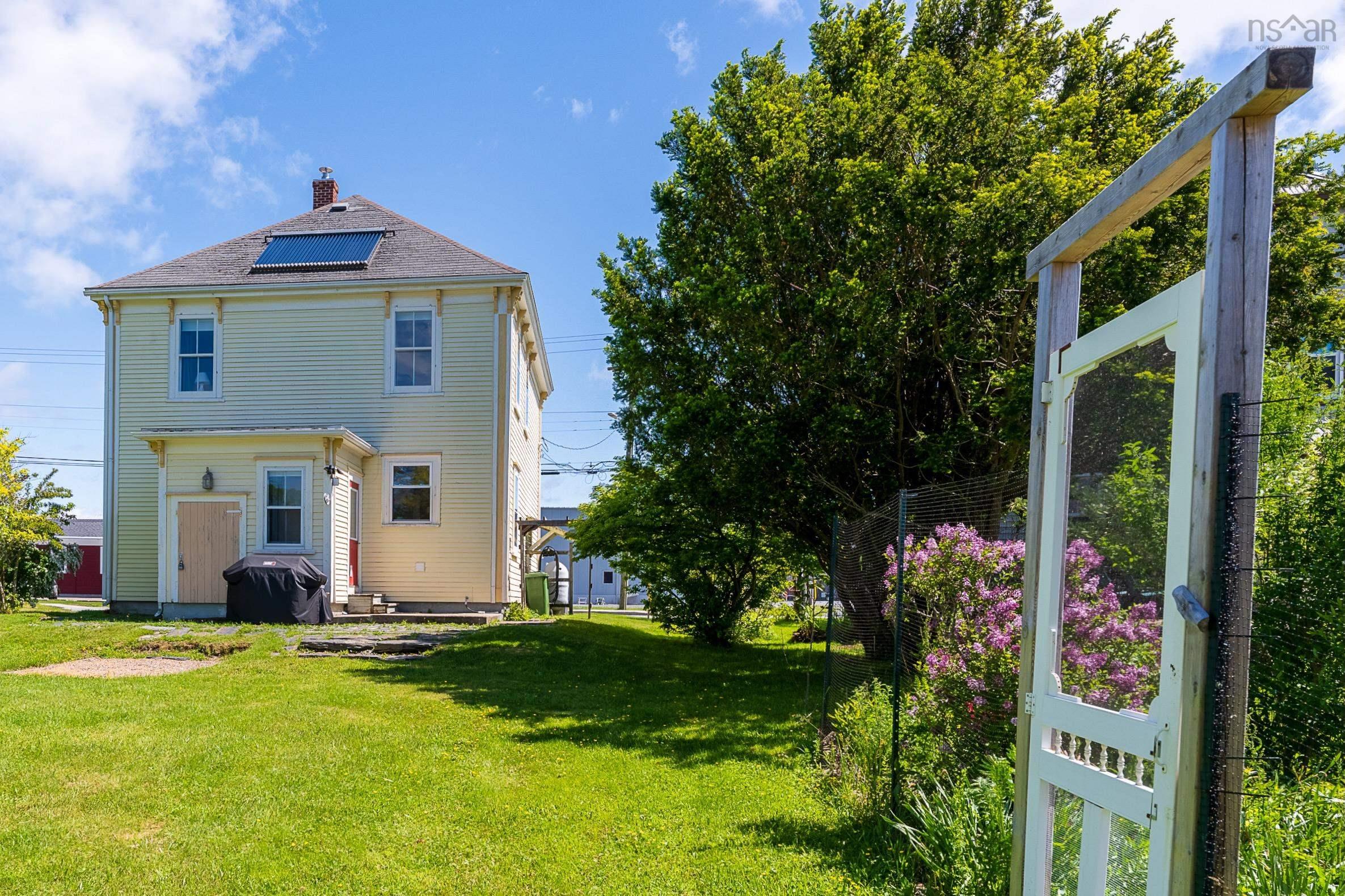 $589,000.00: 90 Tannery Road, Lunenburg