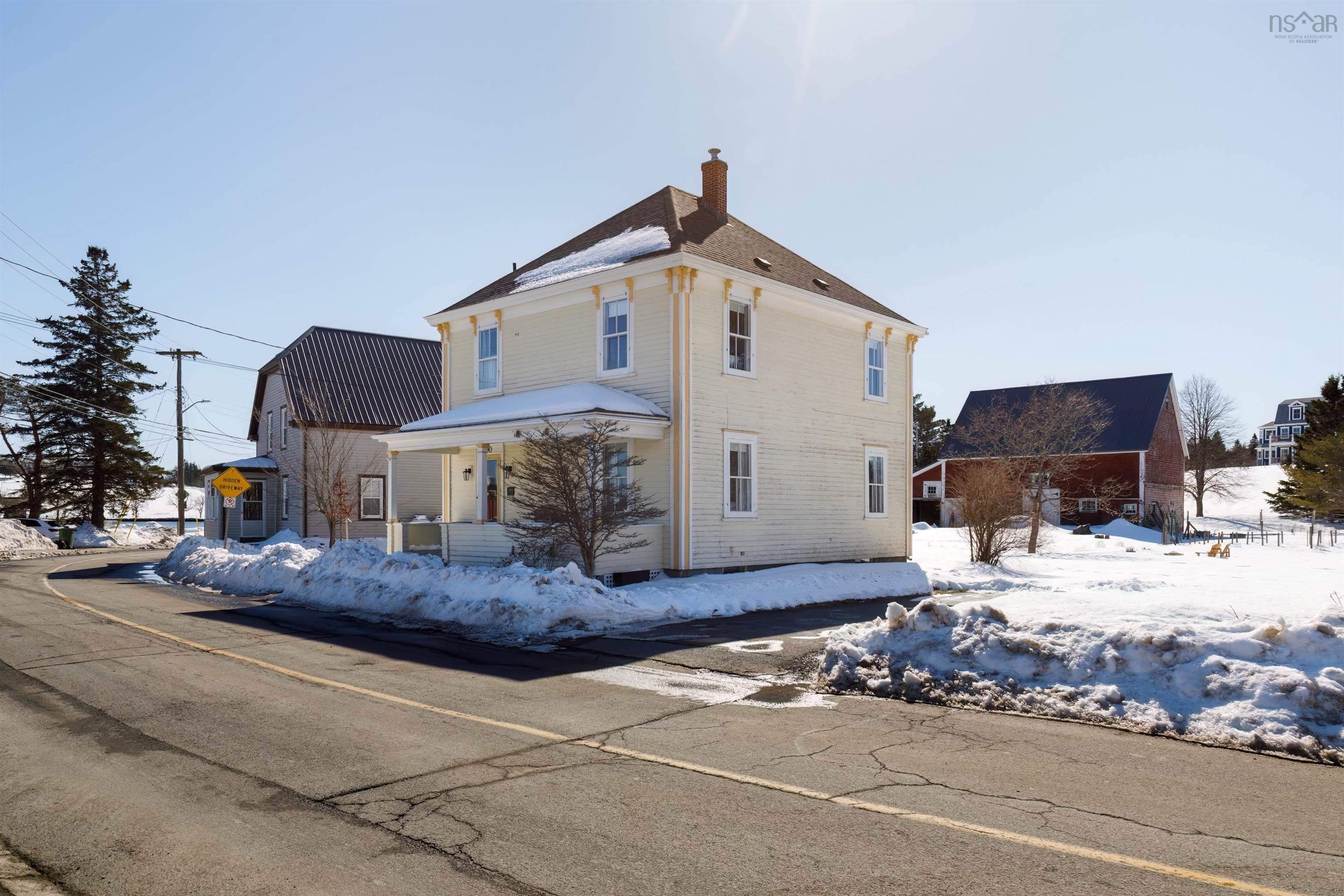 $639,000.00: 90 Tannery Road, Lunenburg