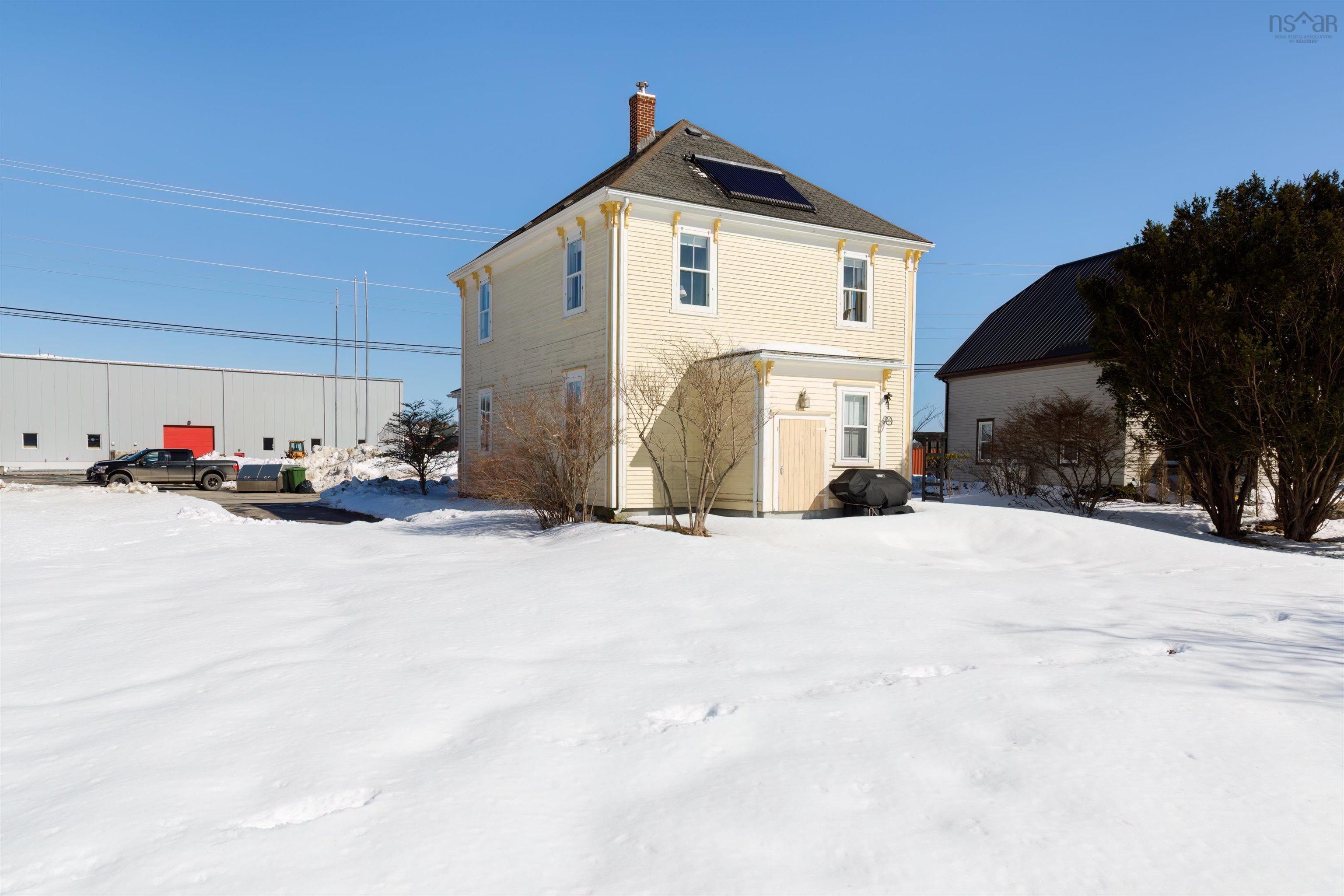 $639,000.00: 90 Tannery Road, Lunenburg