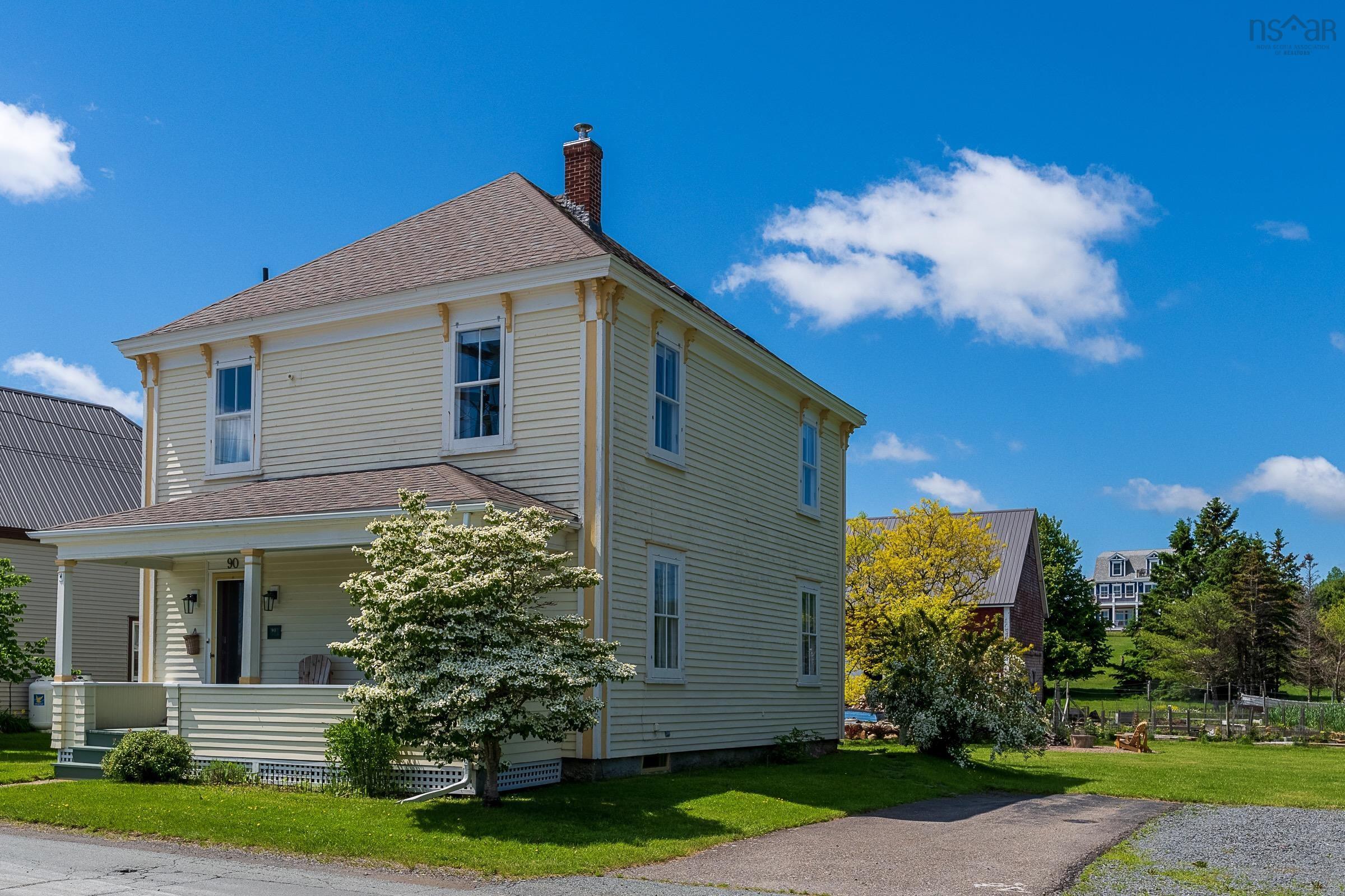 $589,000.00: 90 Tannery Road, Lunenburg