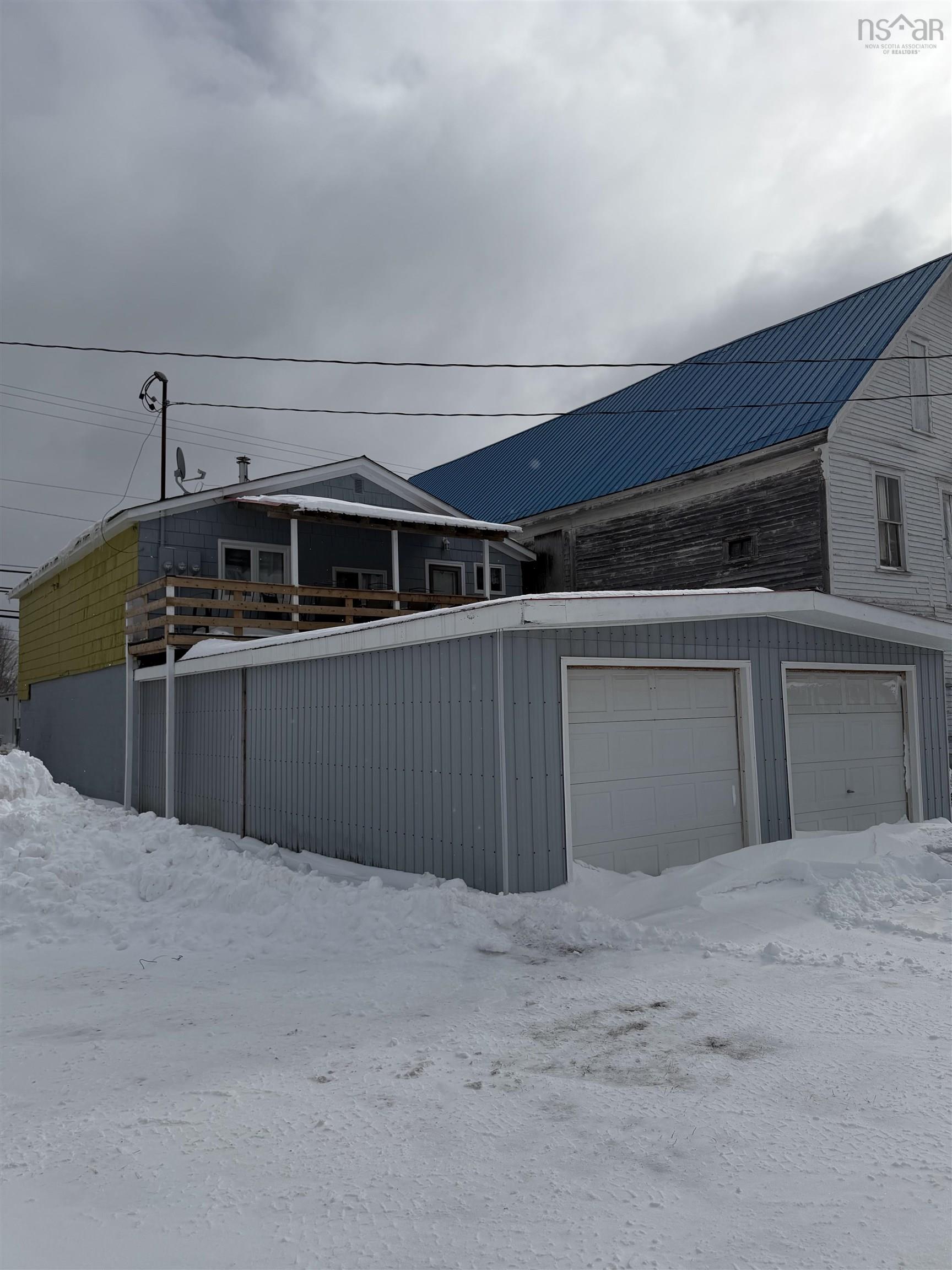 $199,900.00: 237 Main Street, Parrsboro