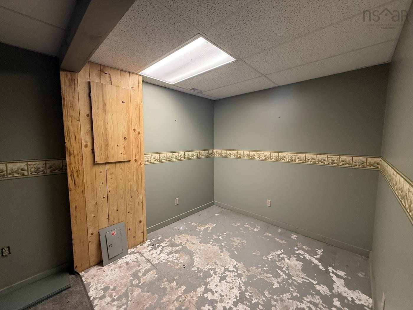 $850,000.00: 385 Industrial Avenue, Truro