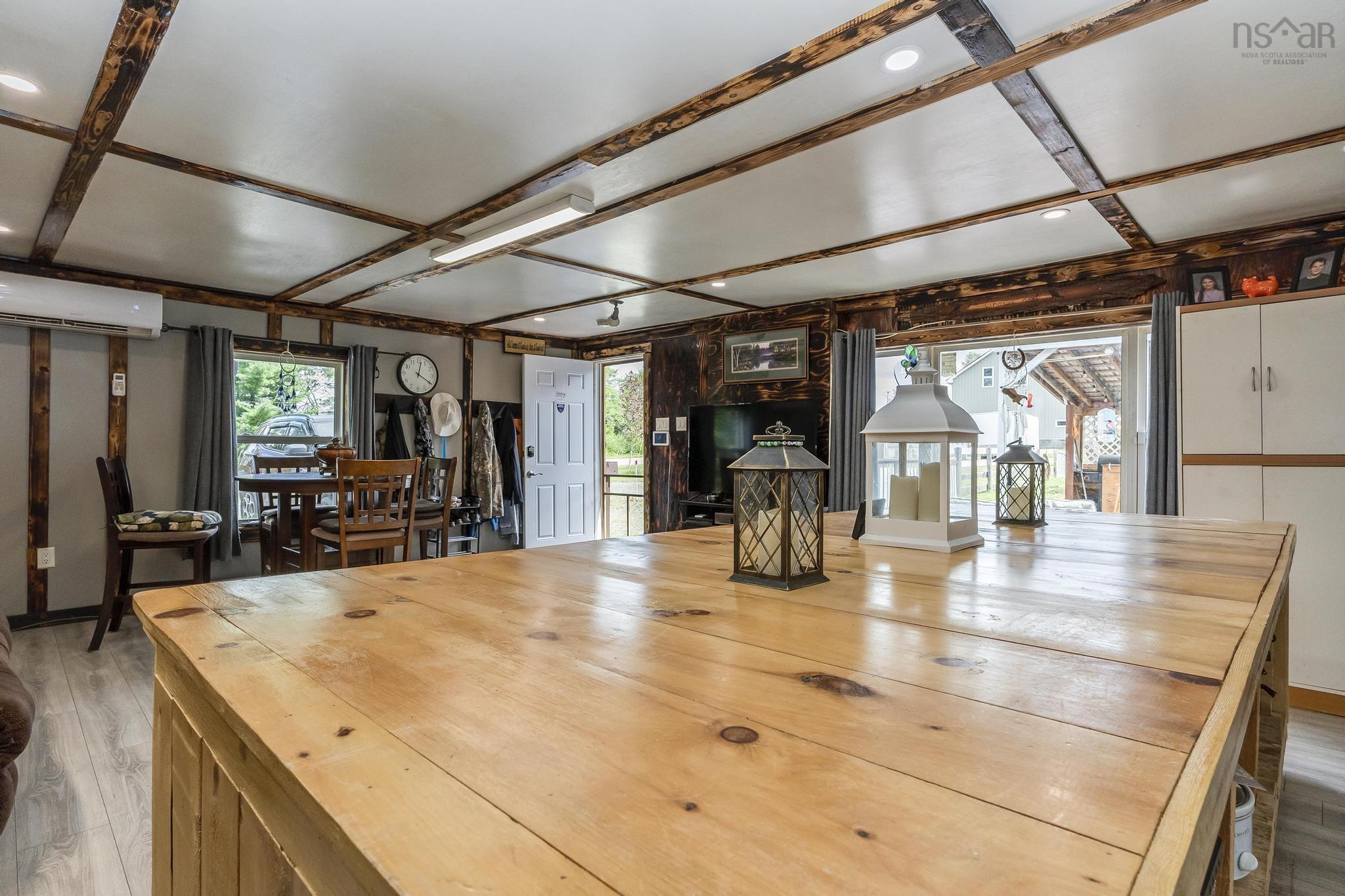 $284,900.00: 377 Cloverdale Road, Birch Hill