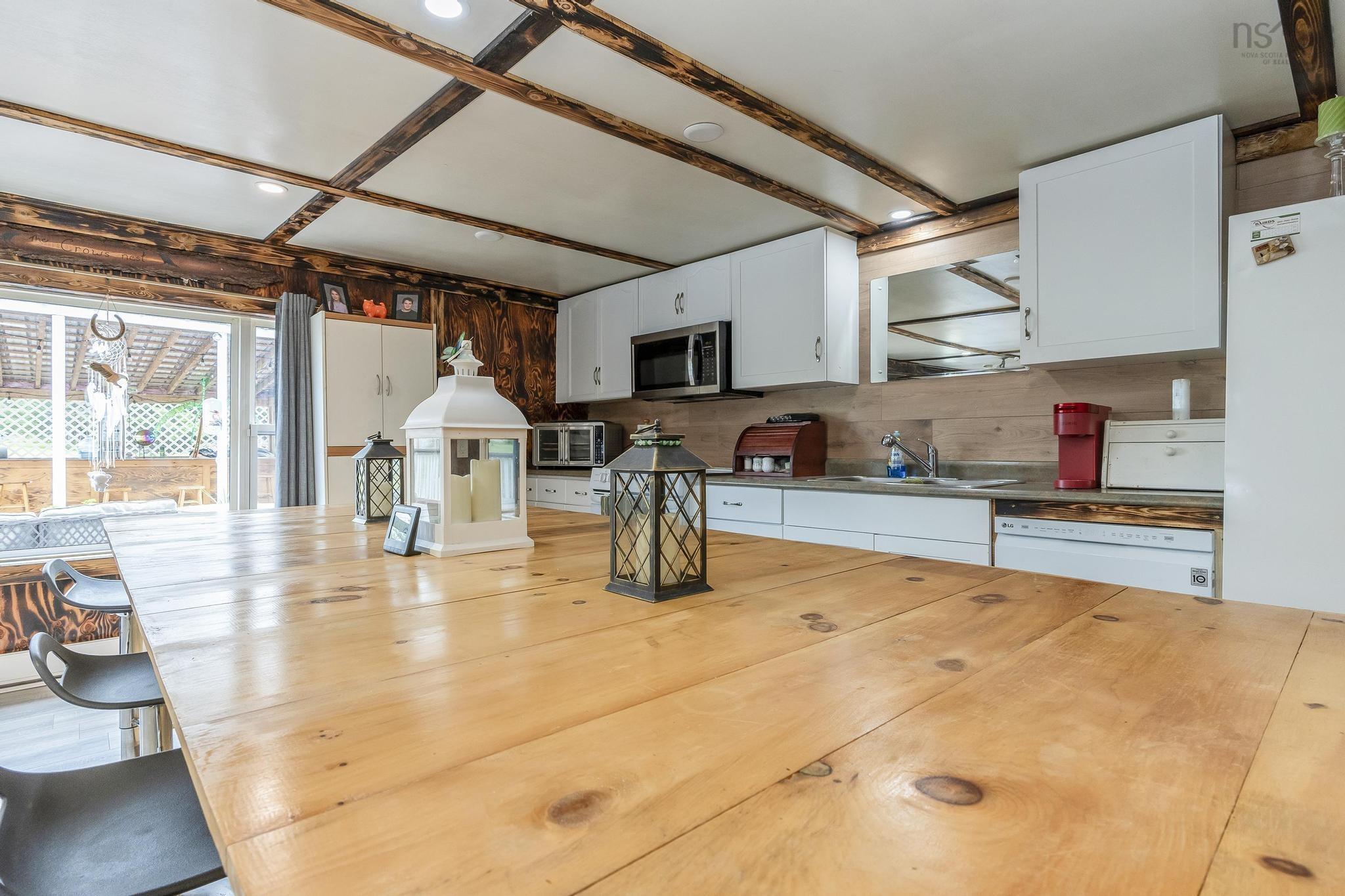 $284,900.00: 377 Cloverdale Road, Birch Hill