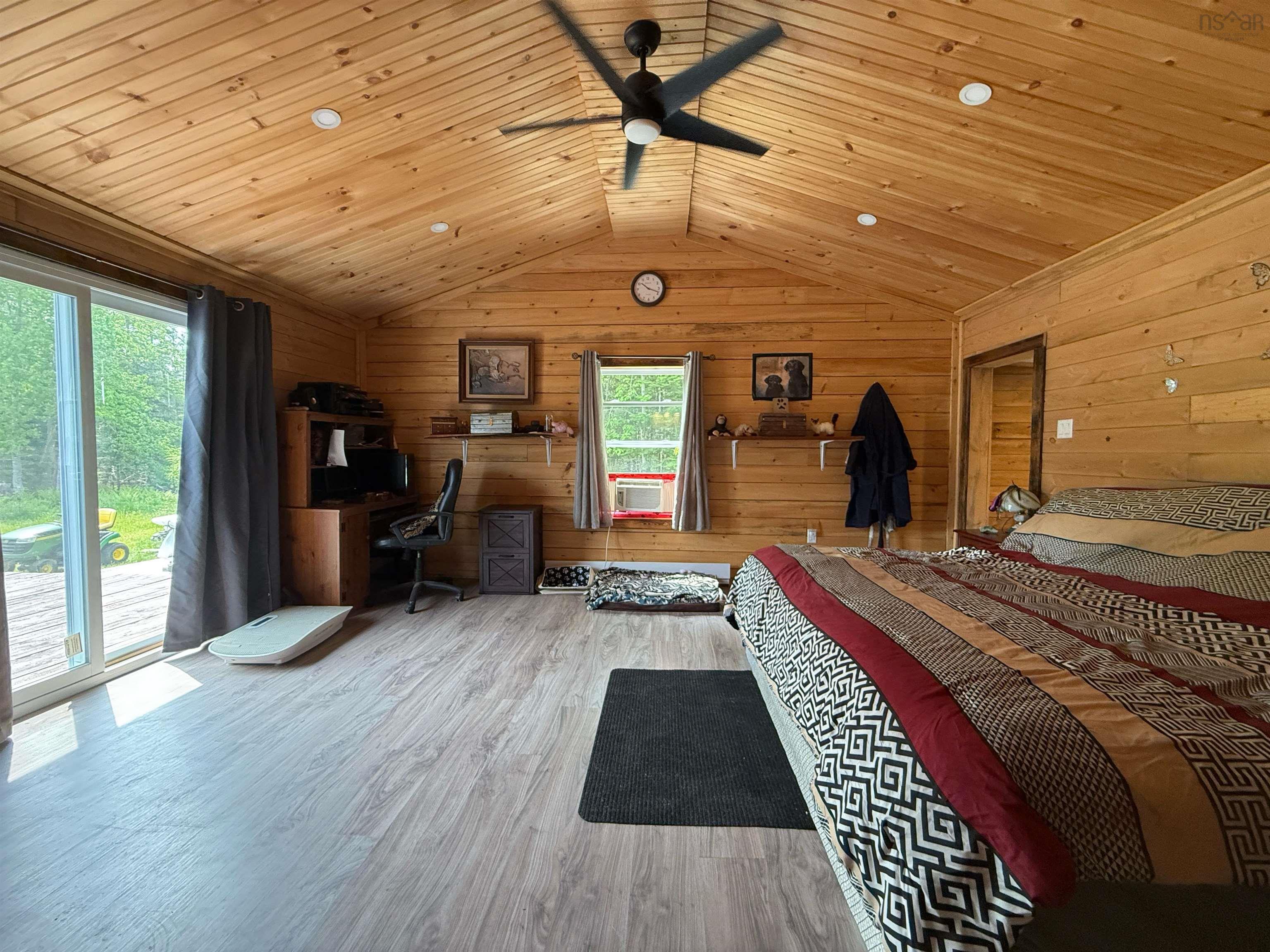 $284,900.00: 377 Cloverdale Road, Birch Hill