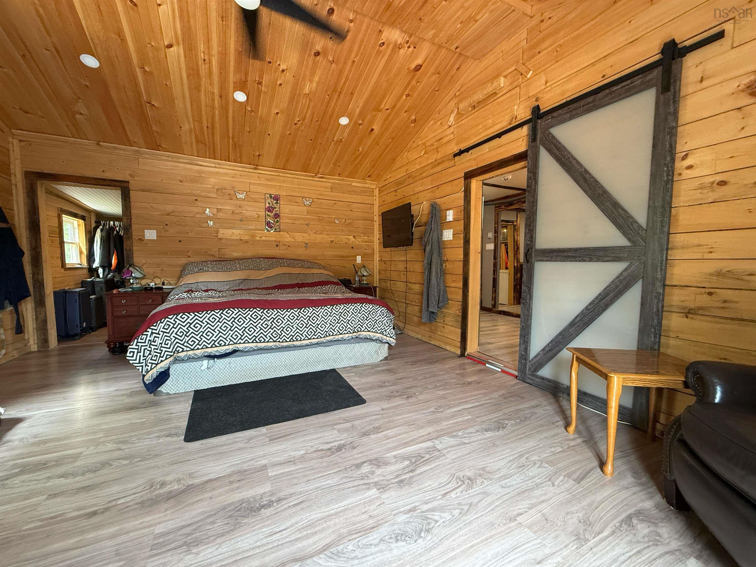 $284,900.00: 377 Cloverdale Road, Birch Hill