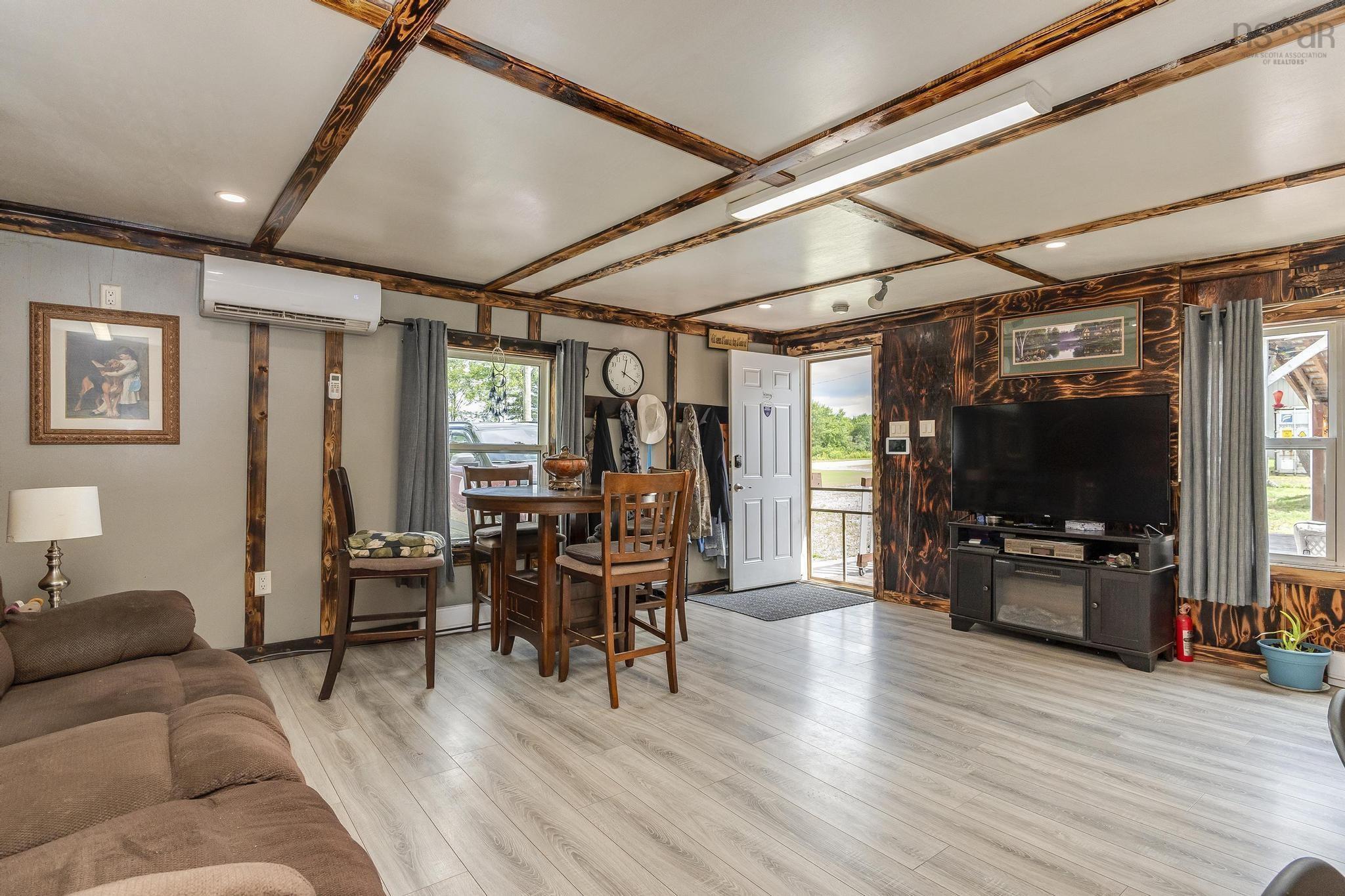 $284,900.00: 377 Cloverdale Road, Birch Hill