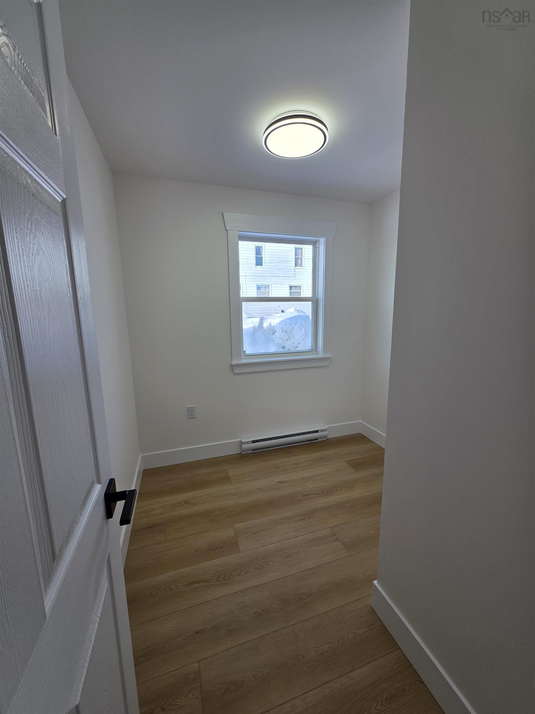 $289,900.00: 6 South Street, Sydney