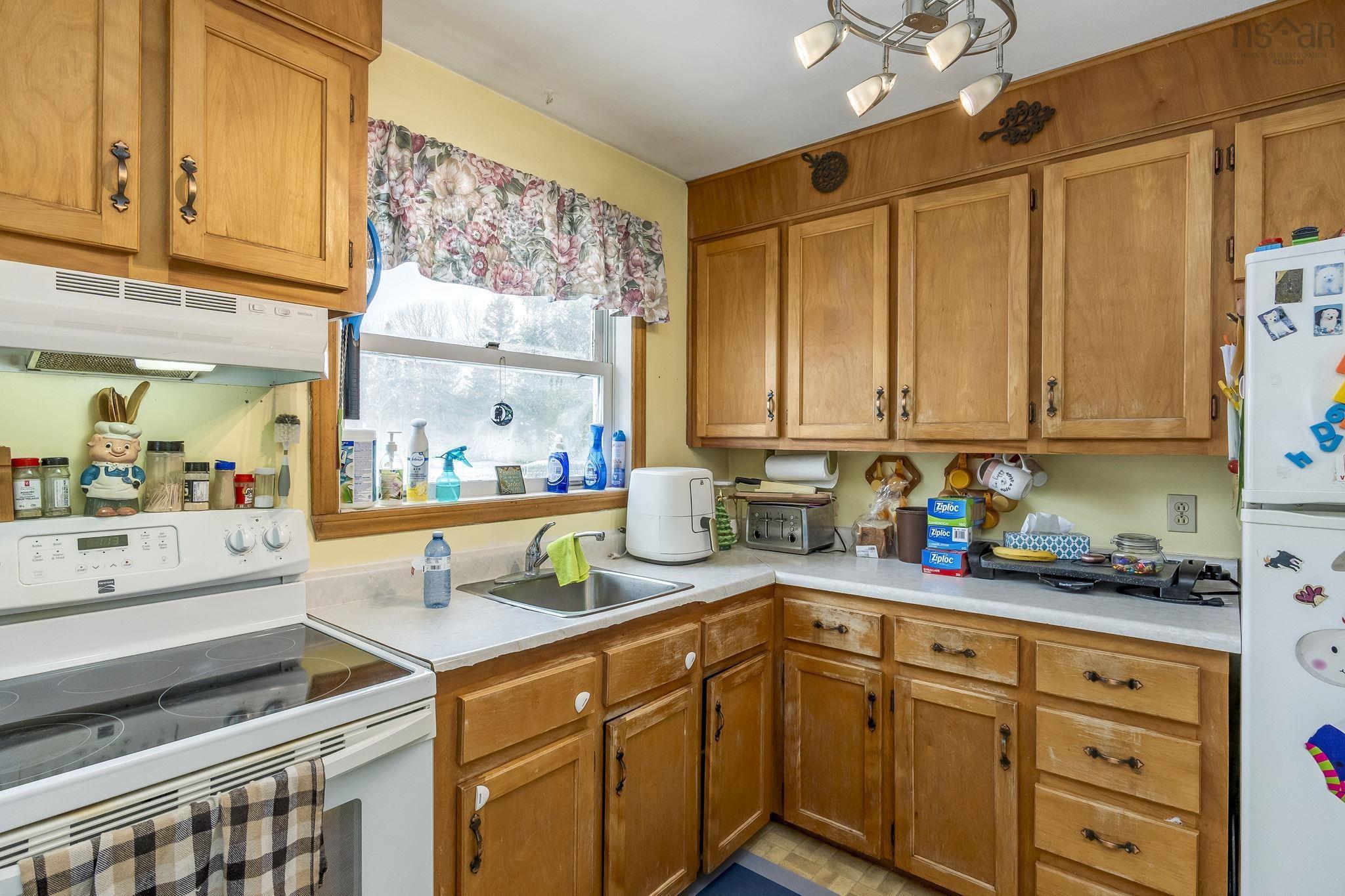 $289,000.00: 1394 Park Road, Kingston