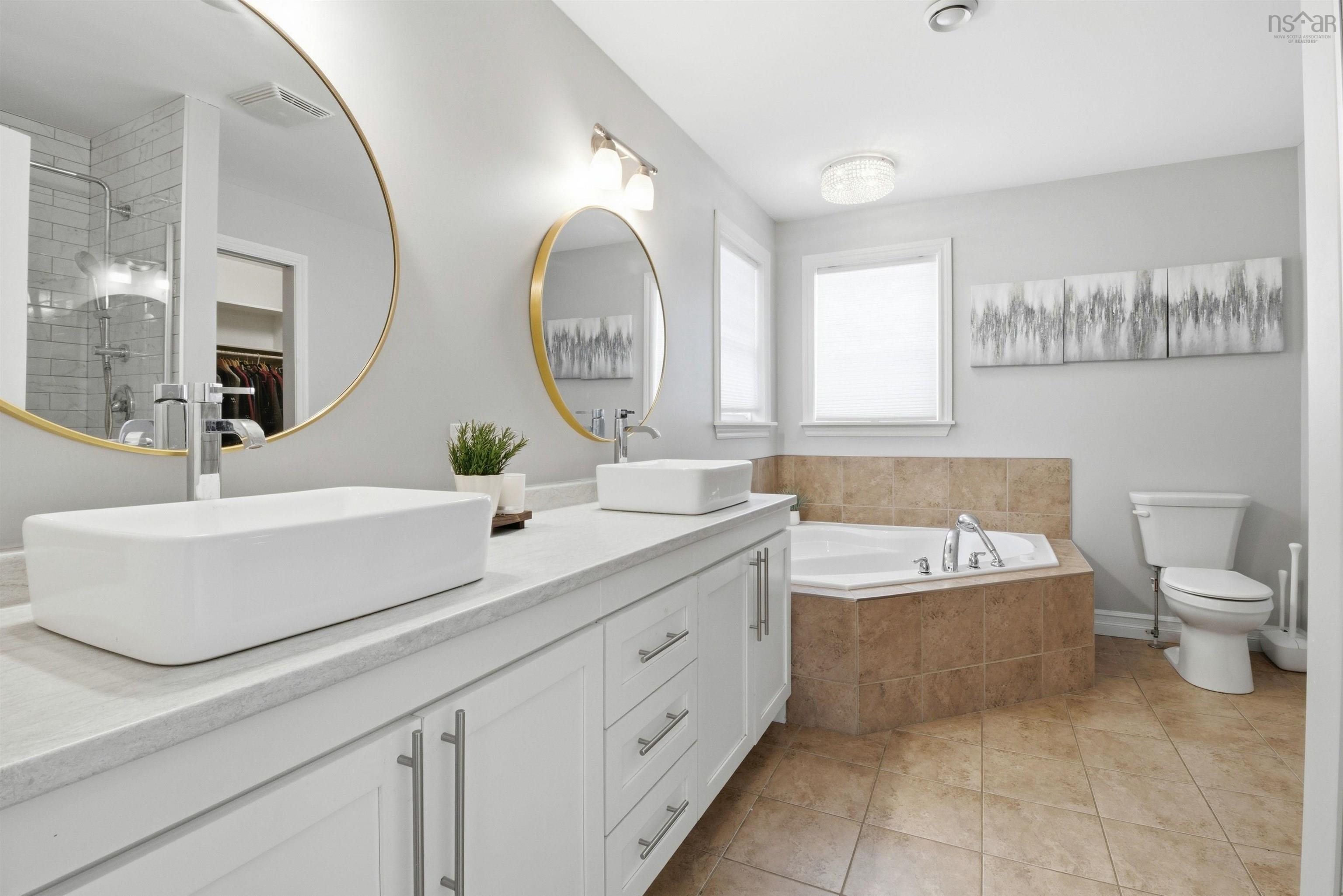 $969,800.00: 51 Vickilynn Lane, Windsor Junction