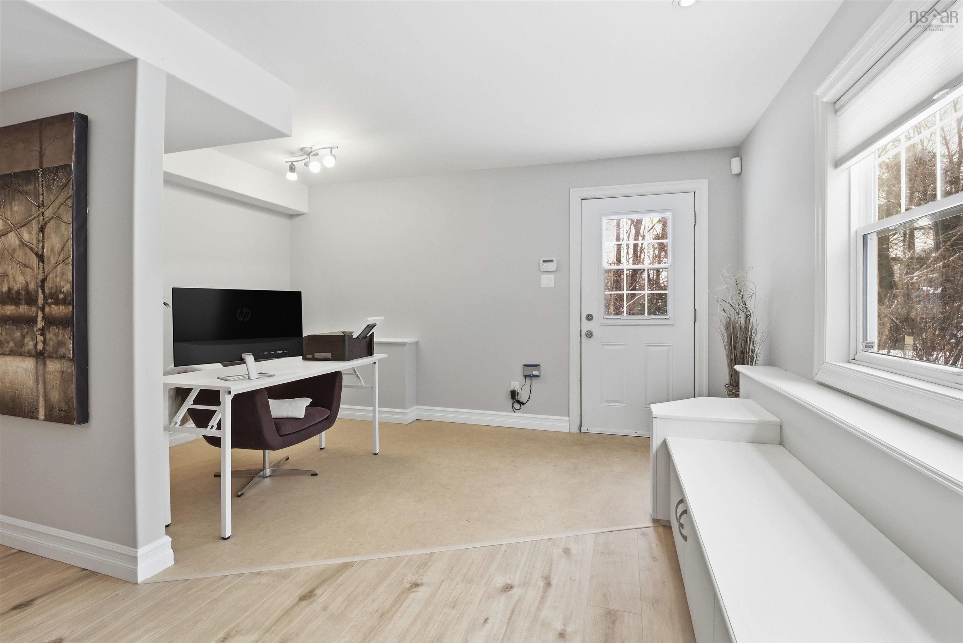 $969,800.00: 51 Vickilynn Lane, Windsor Junction