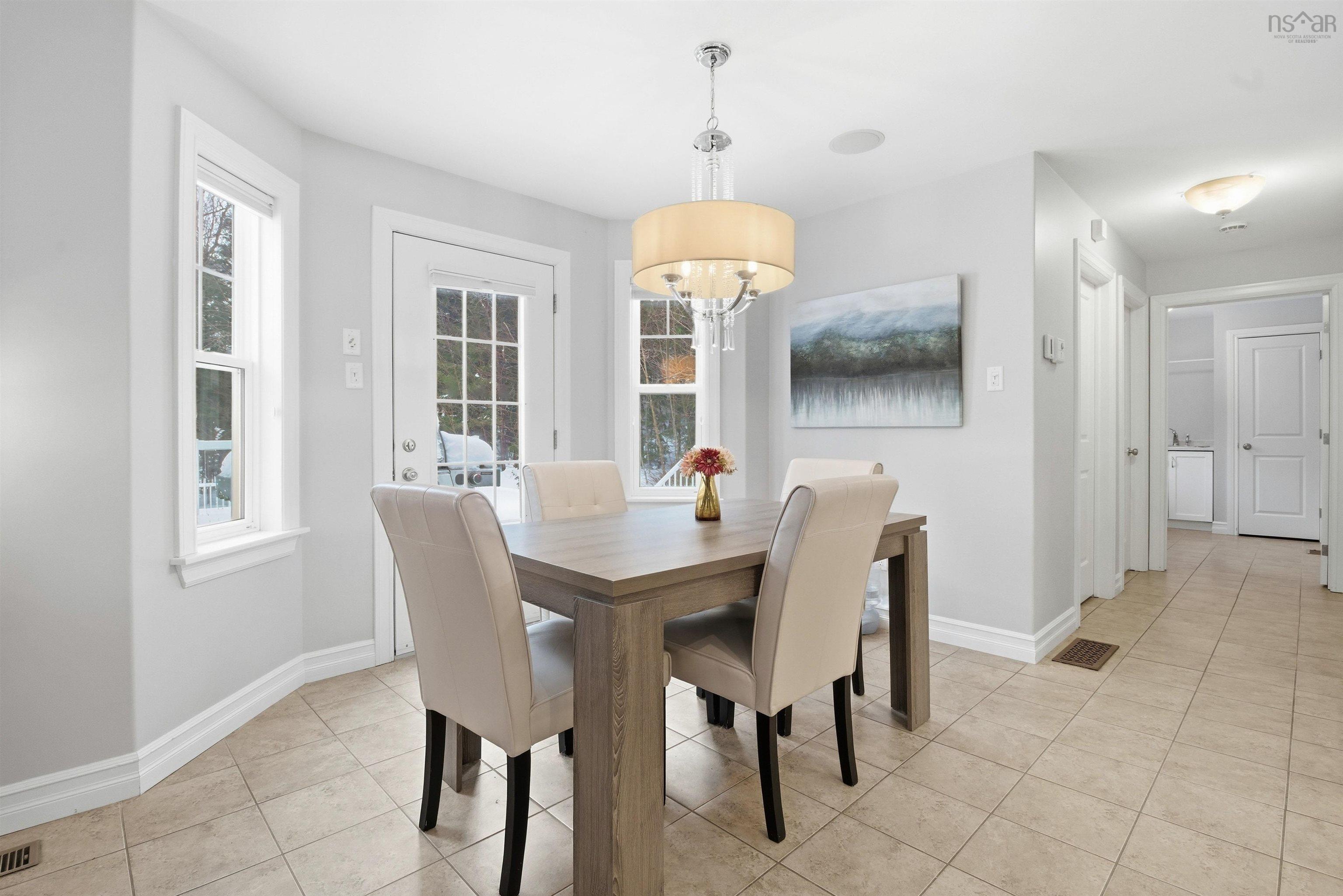 $969,800.00: 51 Vickilynn Lane, Windsor Junction