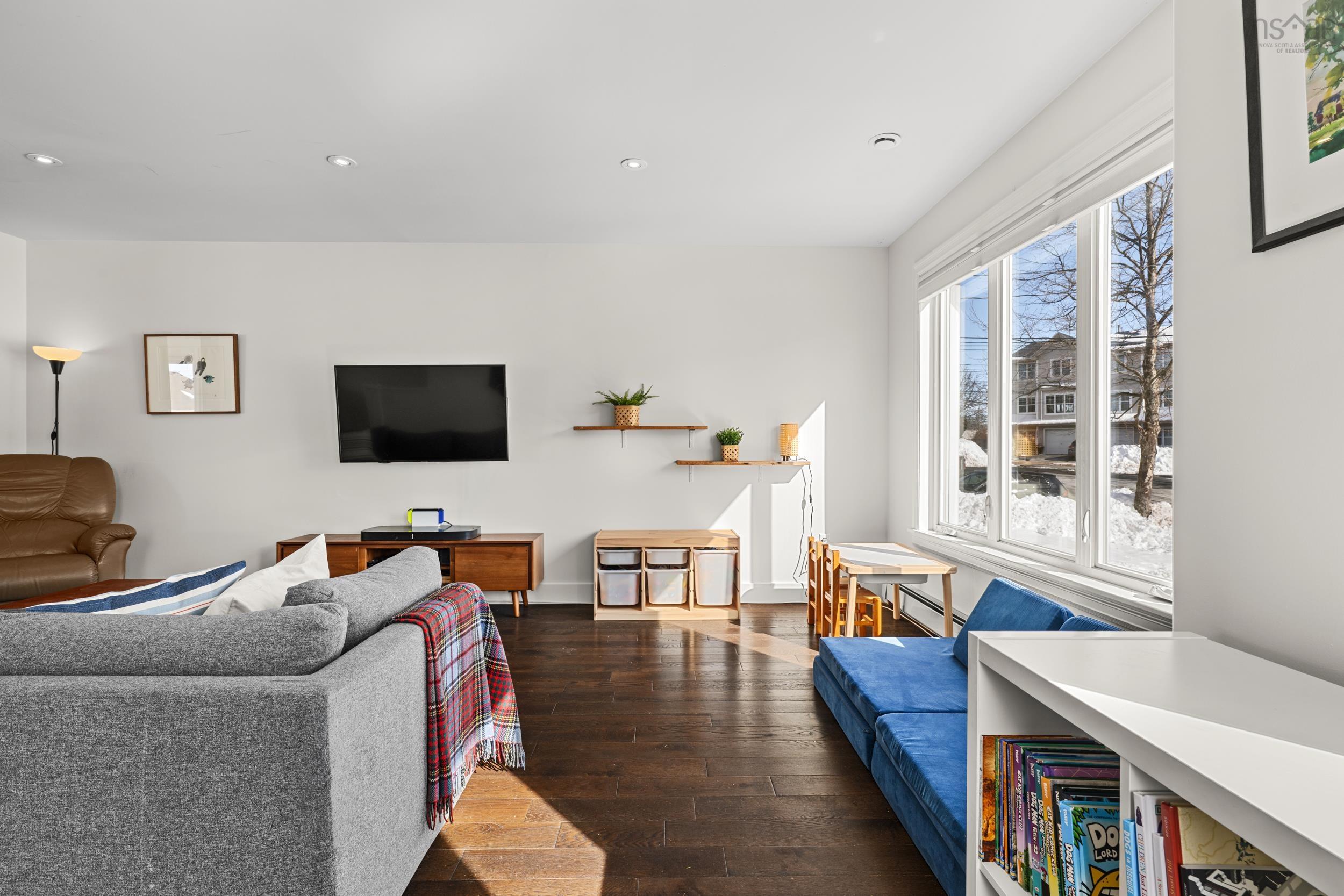 $649,900.00: 3855 Rockhead Court, Halifax