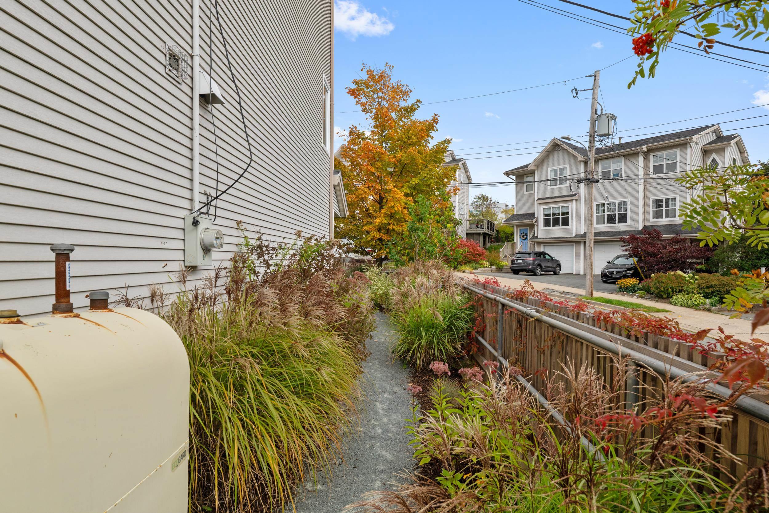 $649,900.00: 3855 Rockhead Court, Halifax