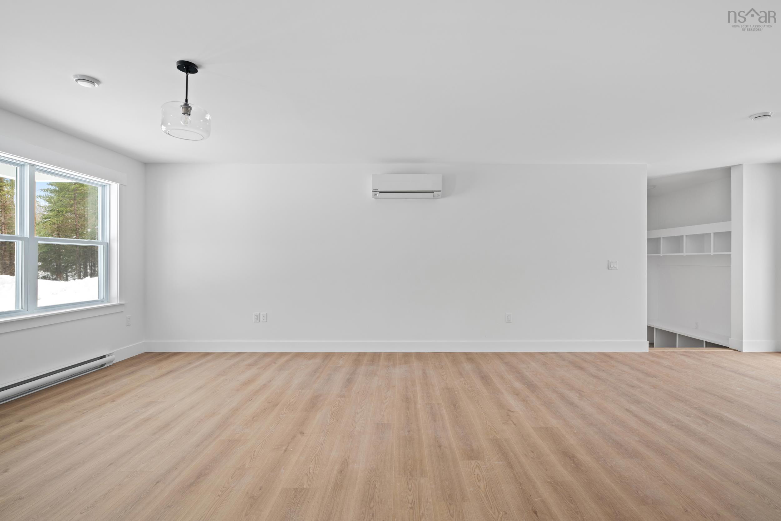 $559,900.00: 838 East Uniacke Road, East Uniacke