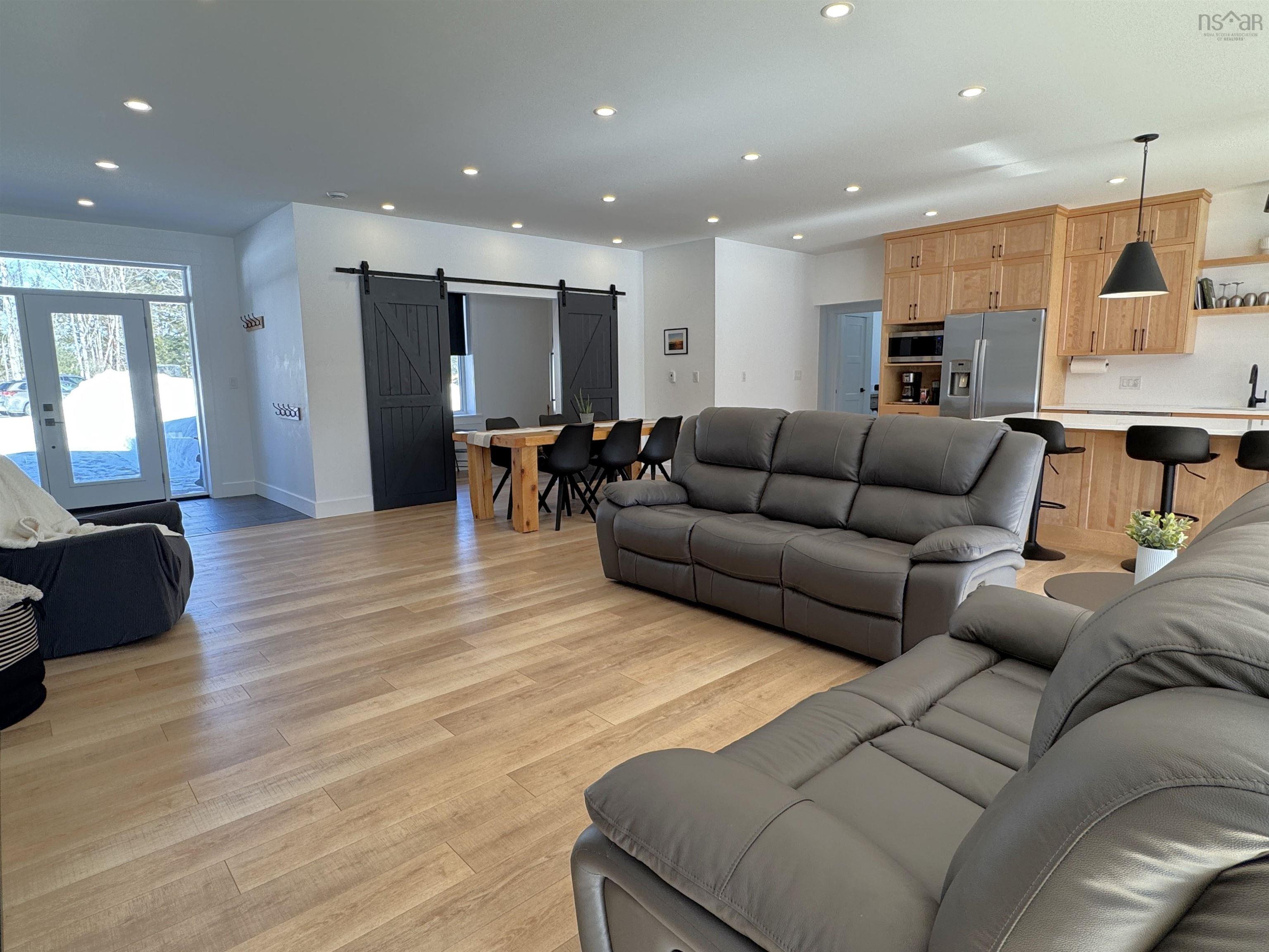 $679,000.00: 365 Rockfield Road, Durham