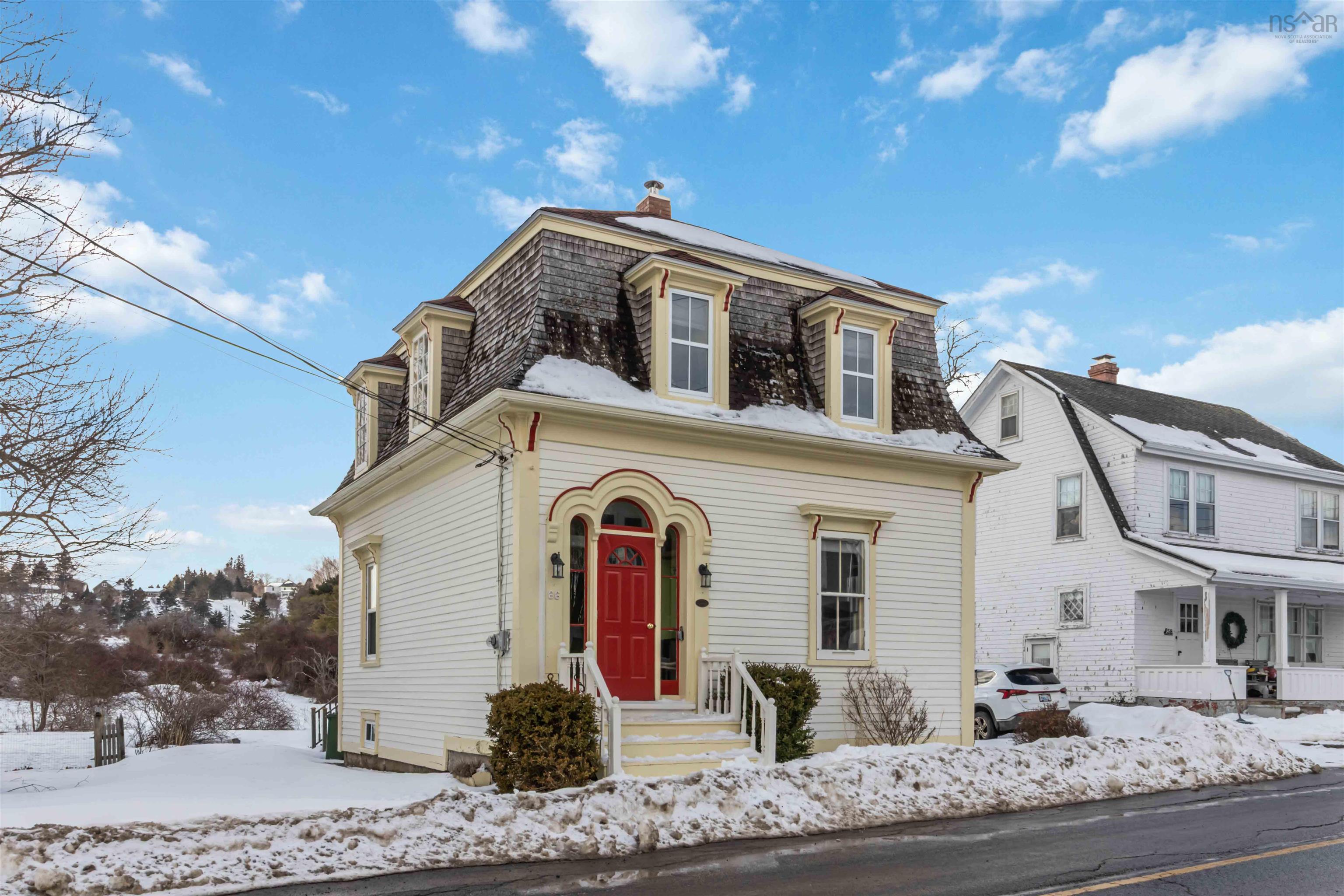 $695,000.00: 66 Tannery Road, Lunenburg