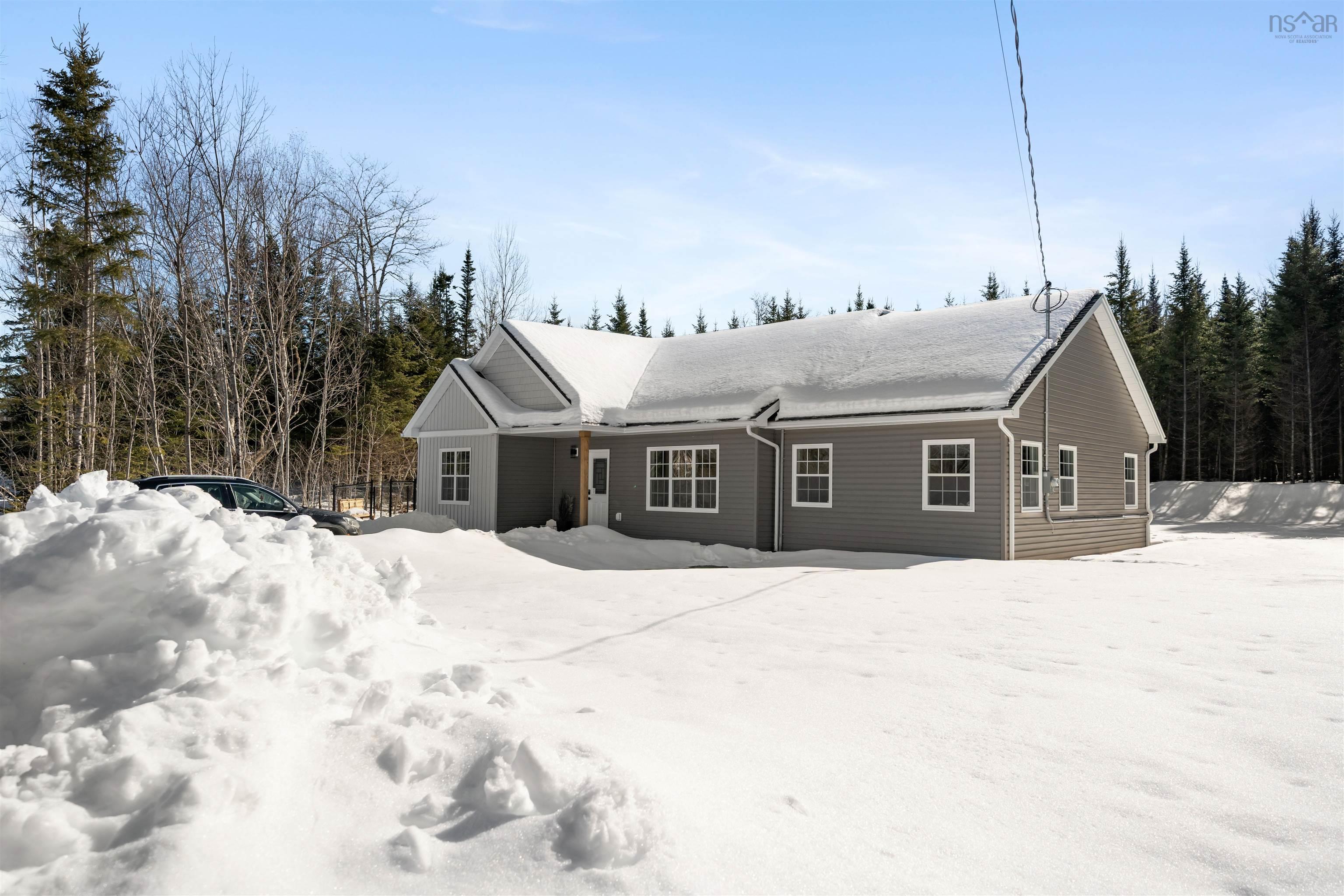 $575,000.00: 420 Lays Lake Road, Meaghers Grant