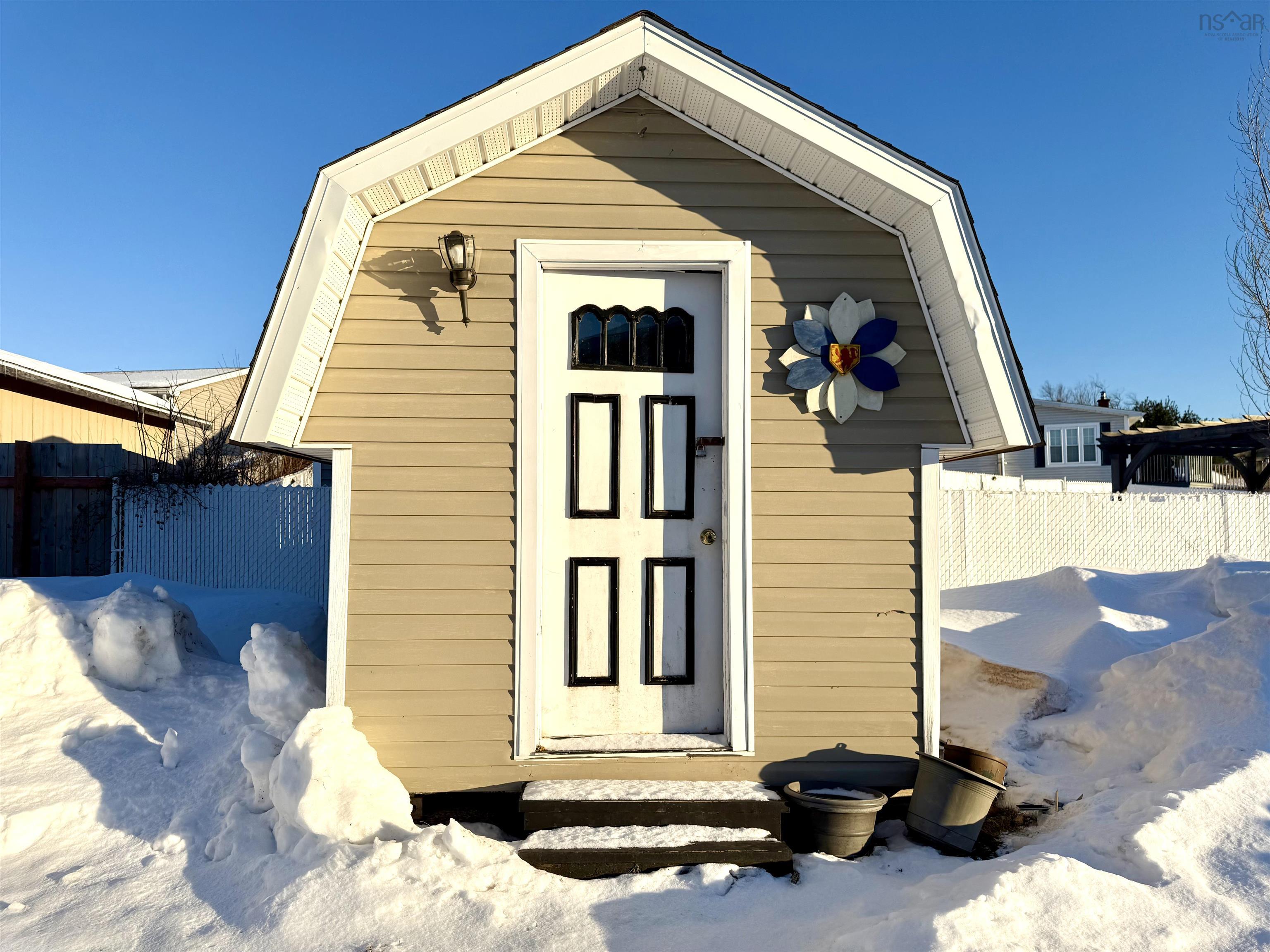 $249,900.00: 20 Dickey Street, Amherst