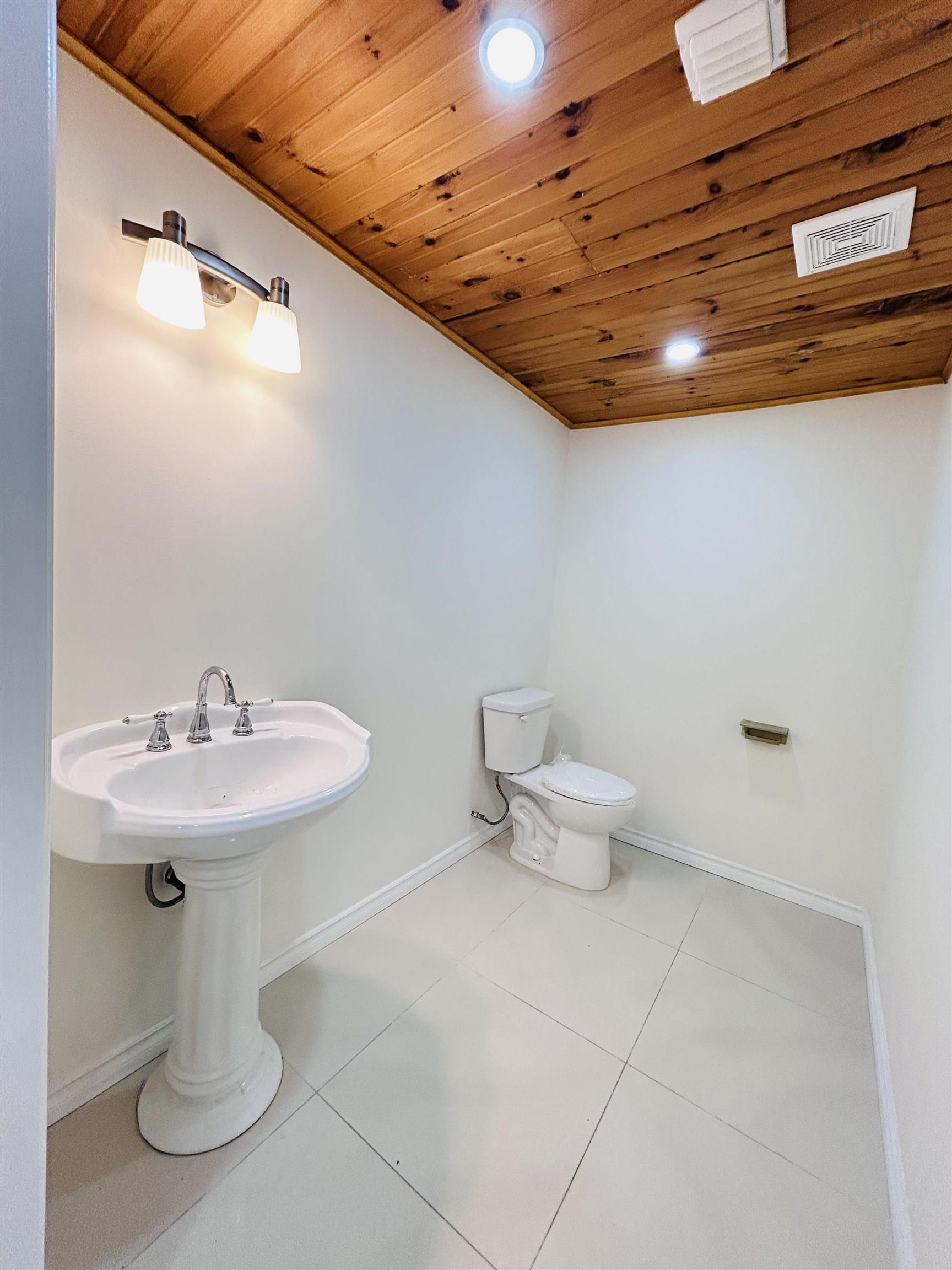 $499,000.00: 29 Hillside Boularderie Road, Groves Point