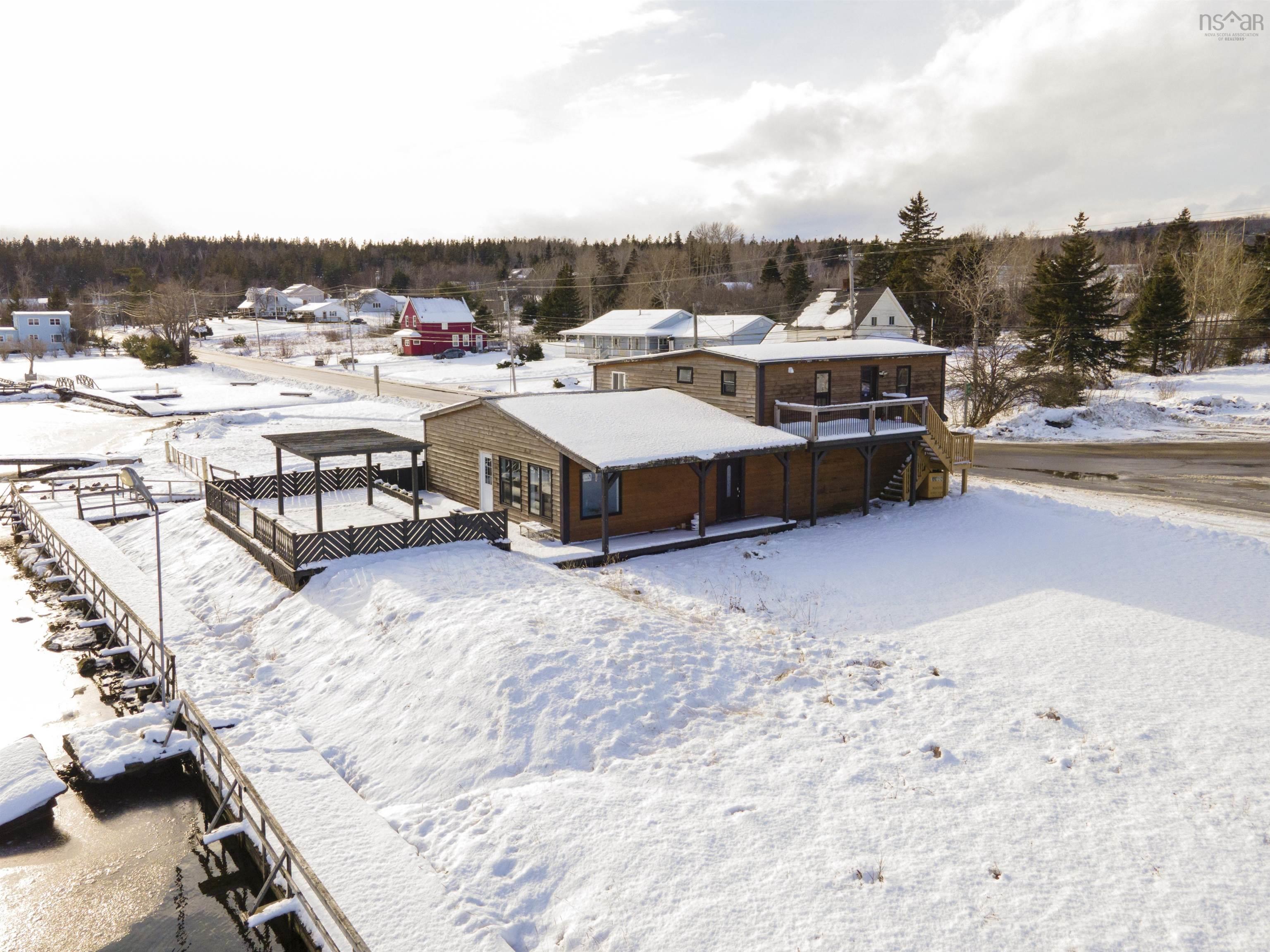 $499,000.00: 29 Hillside Boularderie Road, Groves Point