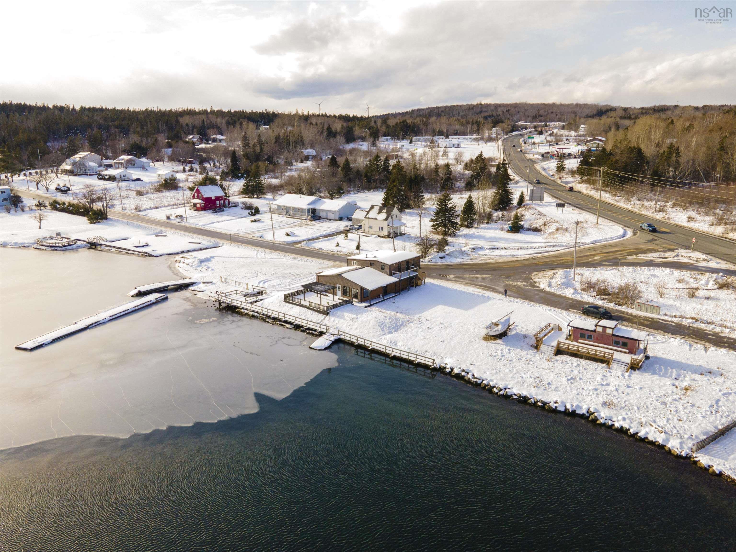 $499,000.00: 29 Hillside Boularderie Road, Groves Point