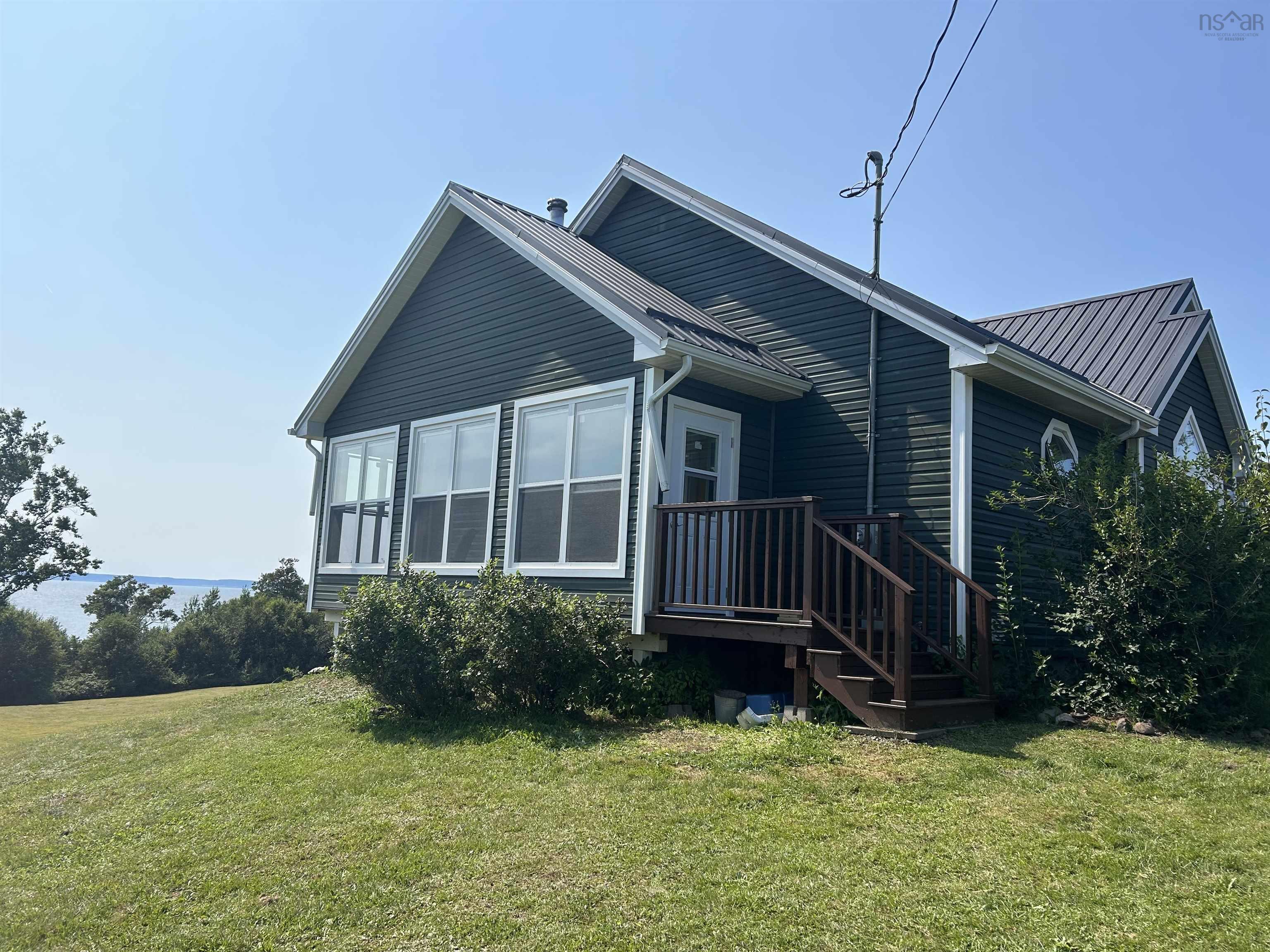 $799,995.00: Pembroke Wharf Road, Pembroke