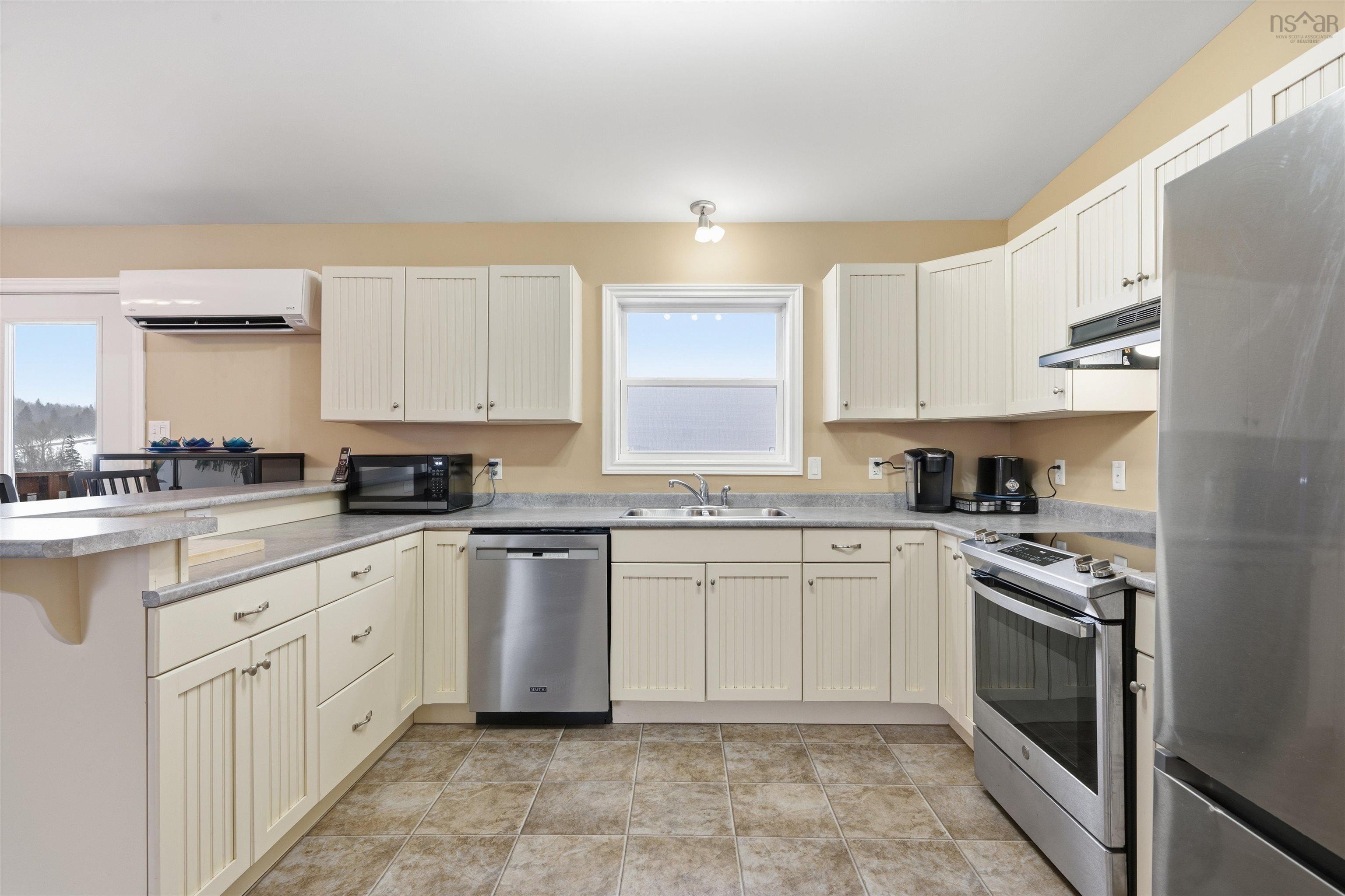 $799,995.00: Pembroke Wharf Road, Pembroke