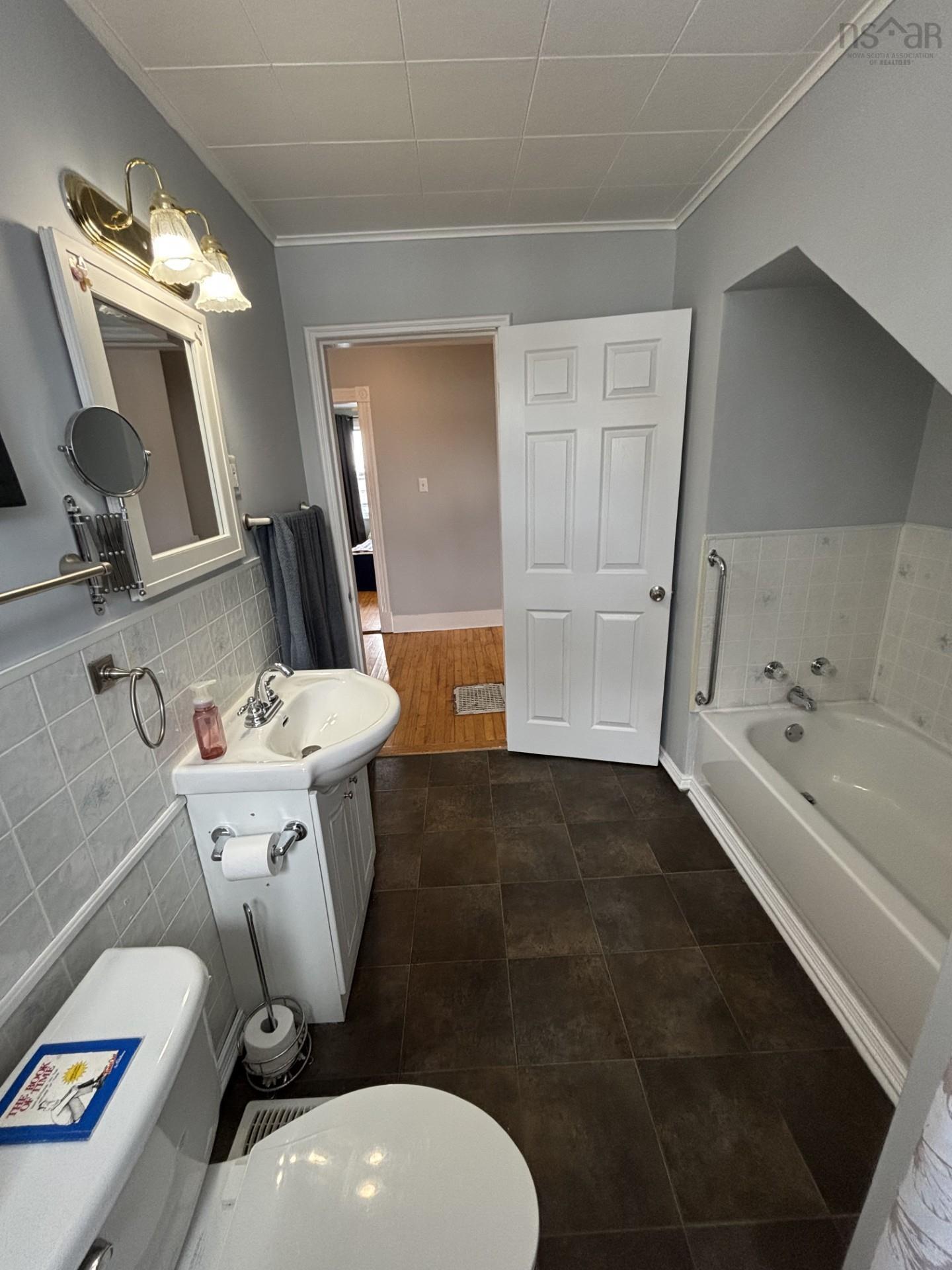 $260,000.00: 50 Pierce Street, North Sydney