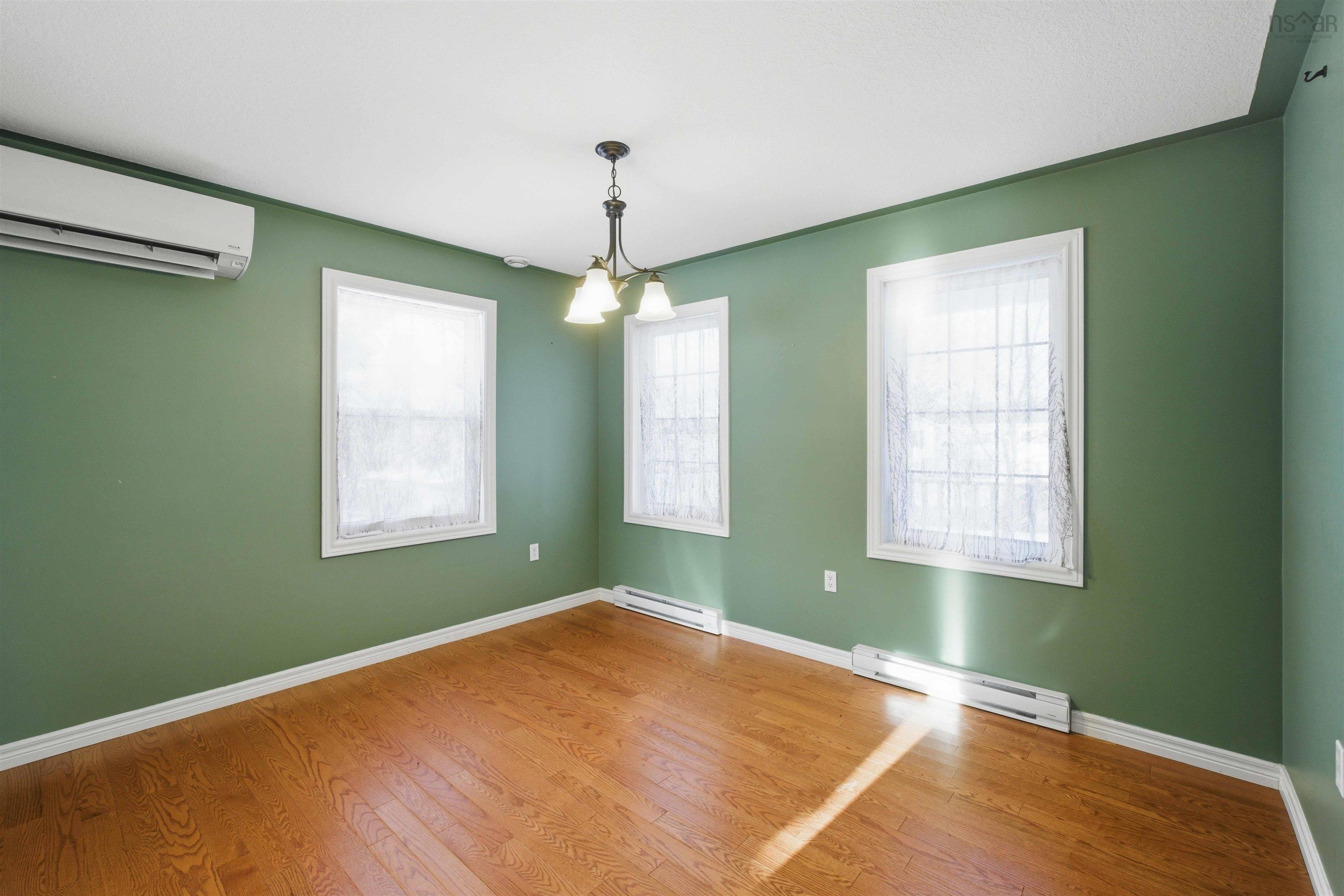 $539,900.00: 1779 Drummond Drive, Kingston