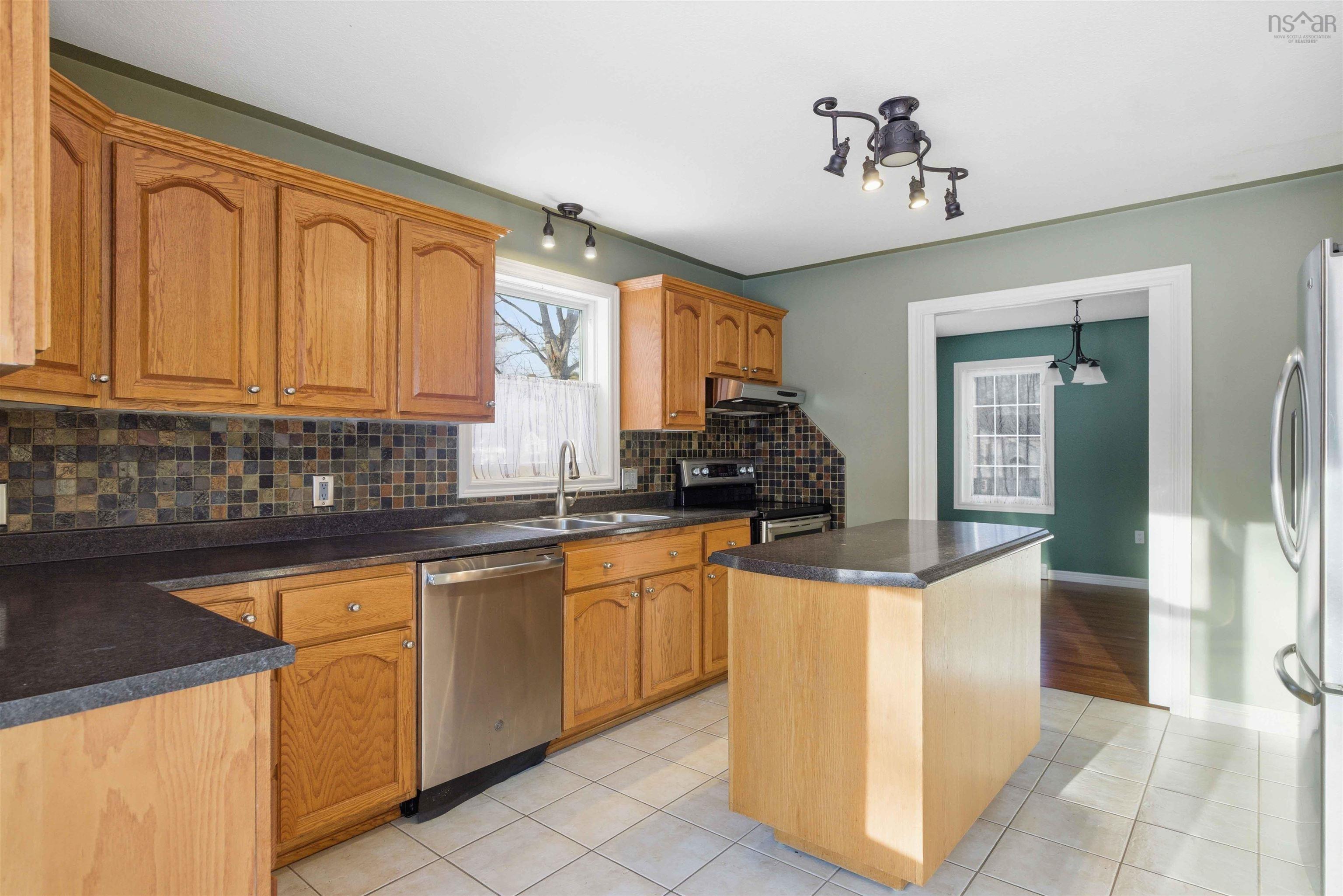 $539,900.00: 1779 Drummond Drive, Kingston