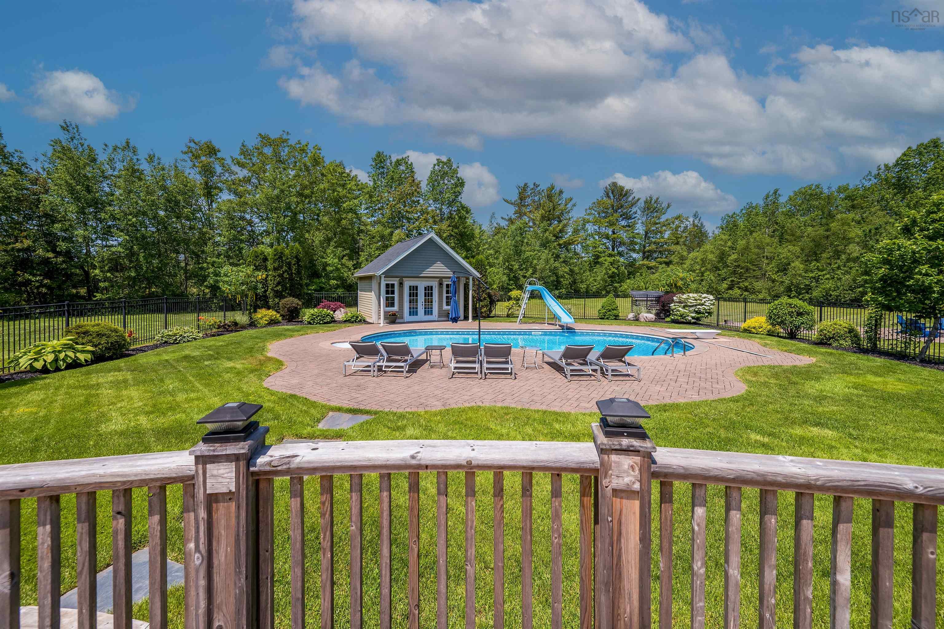 $1,050,000.00: 13697 Highway 1, Wilmot