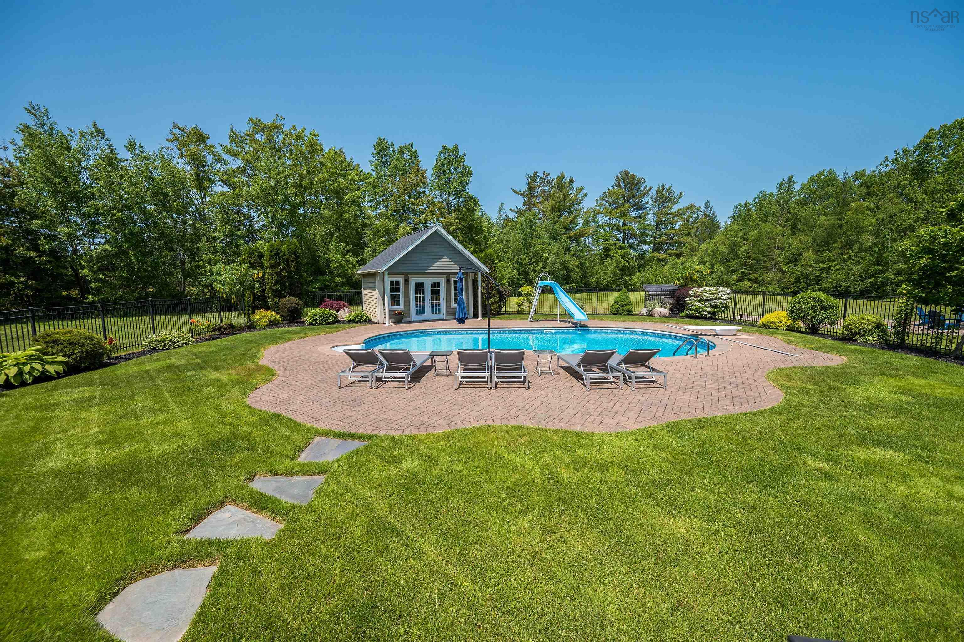 $1,050,000.00: 13697 Highway 1, Wilmot