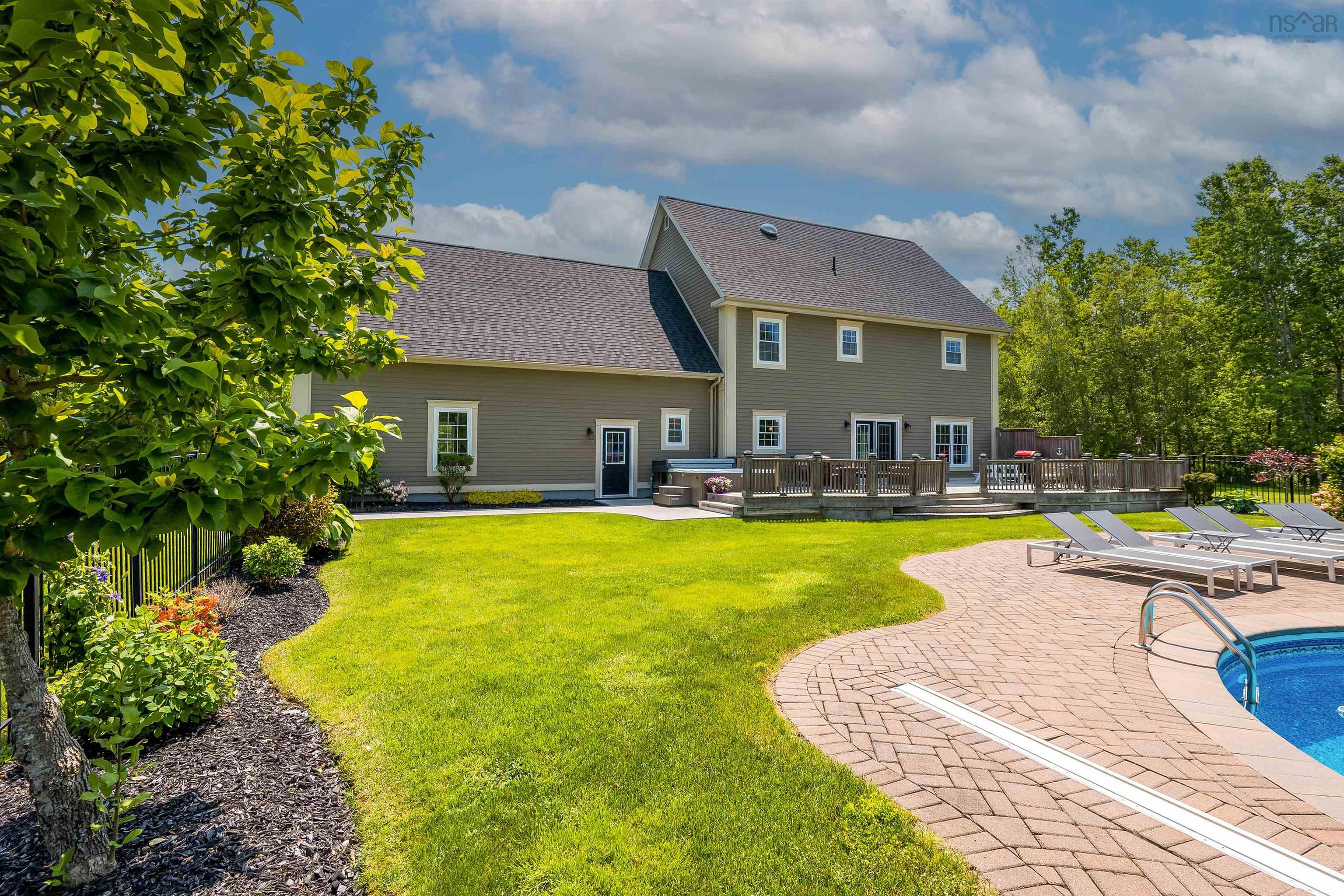 $1,050,000.00: 13697 Highway 1, Wilmot