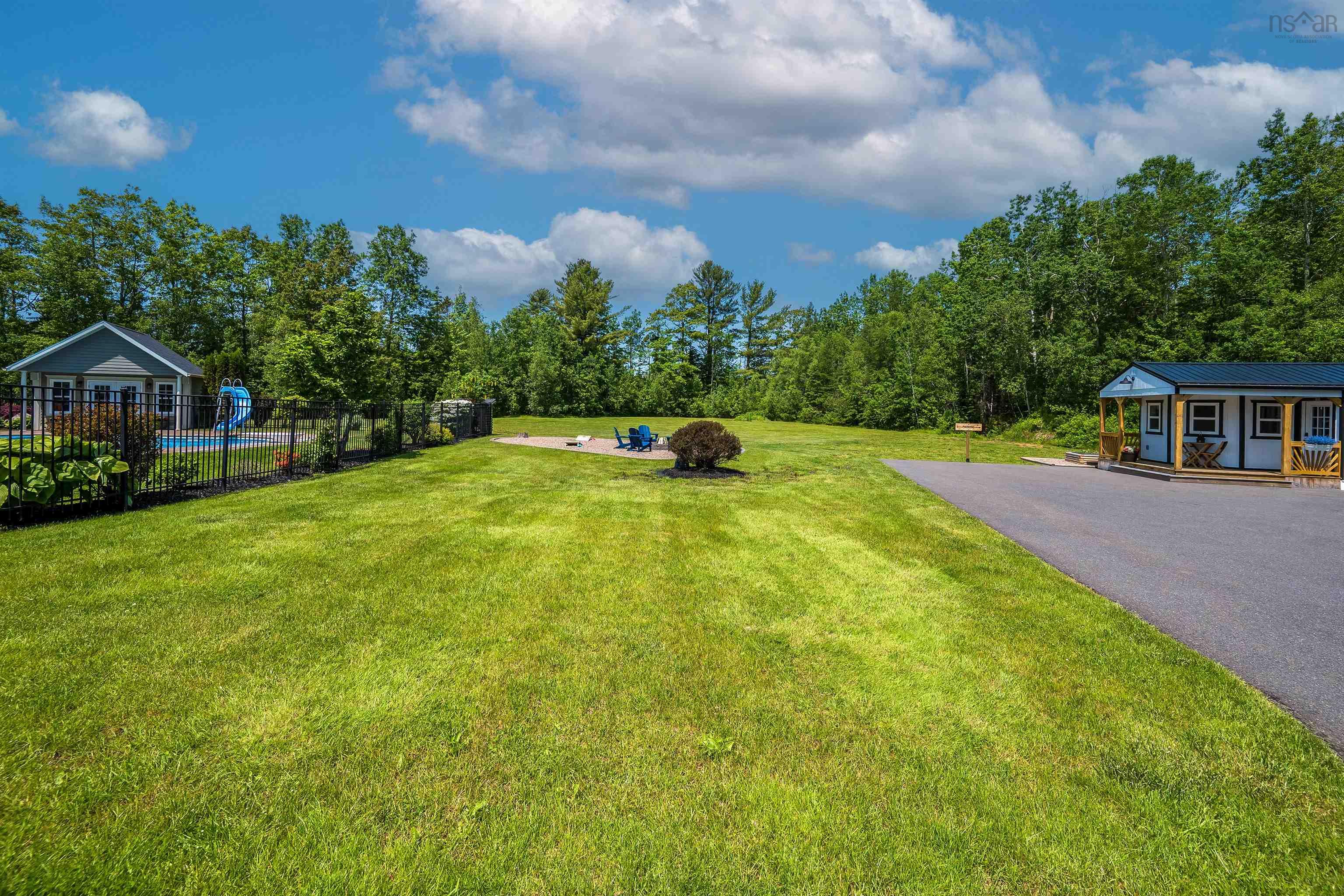 $1,050,000.00: 13697 Highway 1, Wilmot