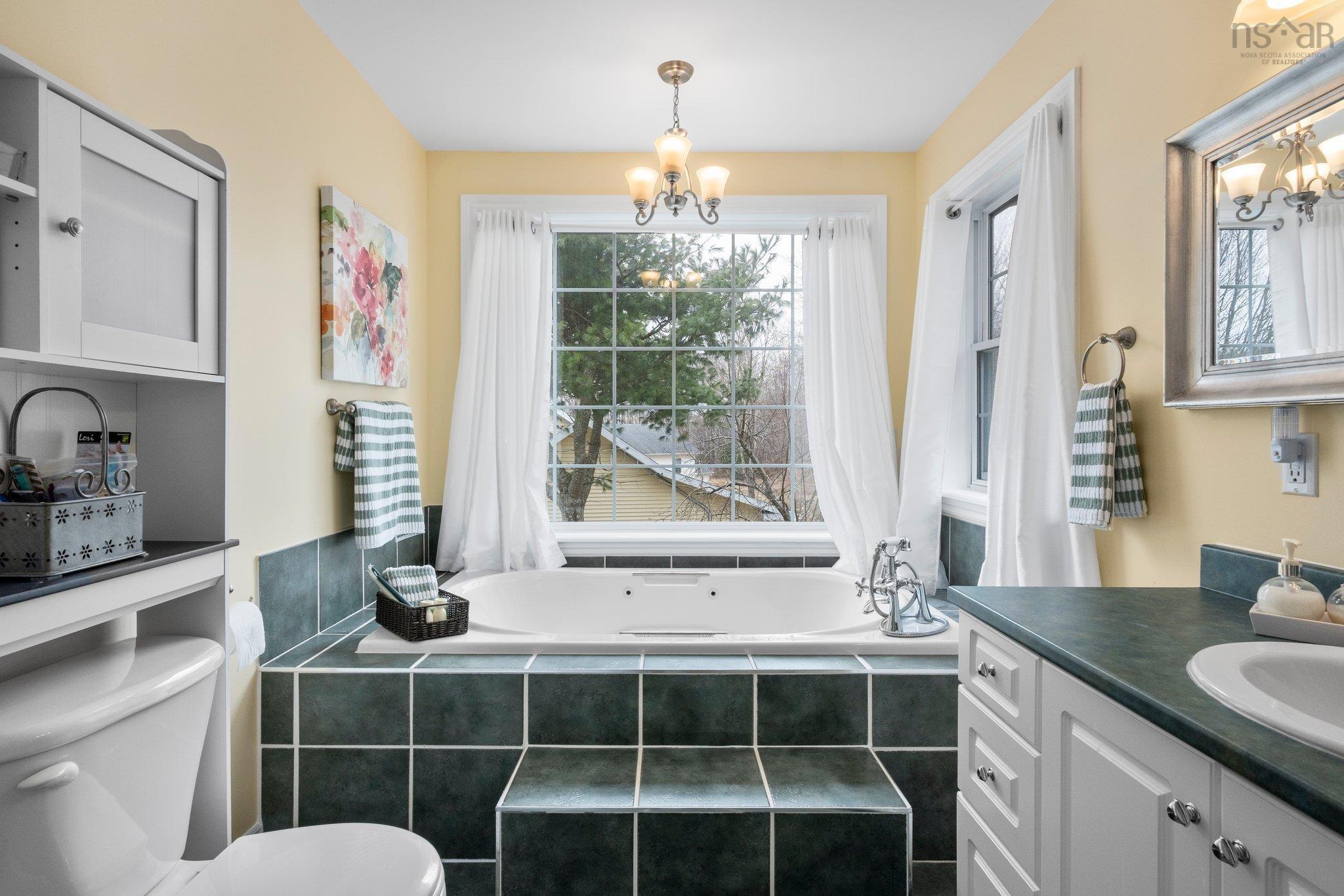 $652,000.00: 34 Gravenstein Drive, Berwick