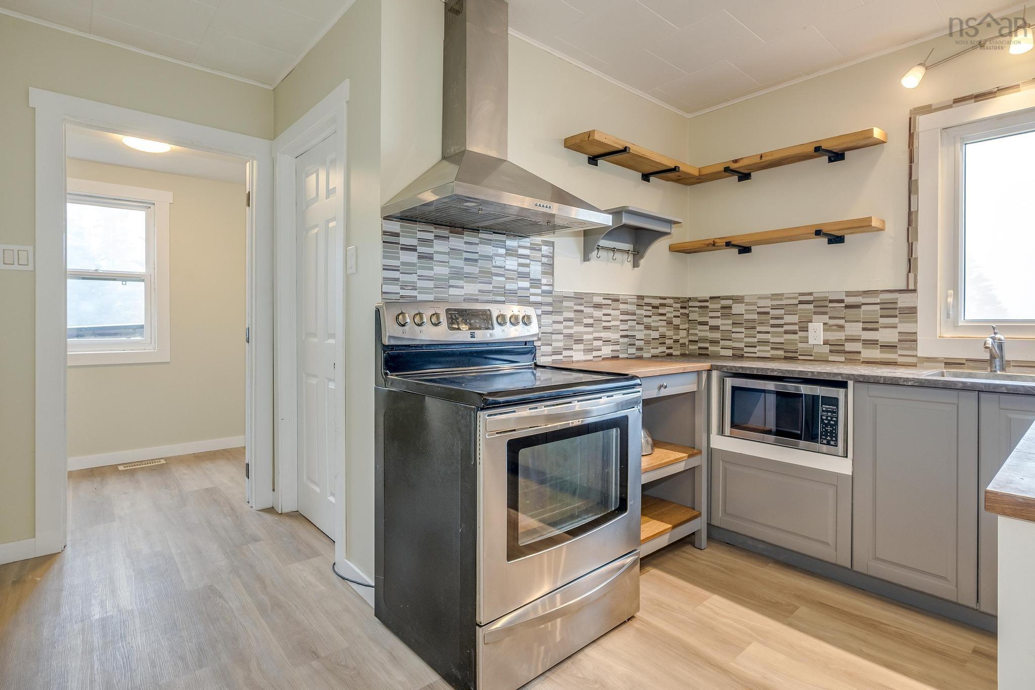 $330,000.00: 2510 West Ship Harbour Crossroads, Owls Head